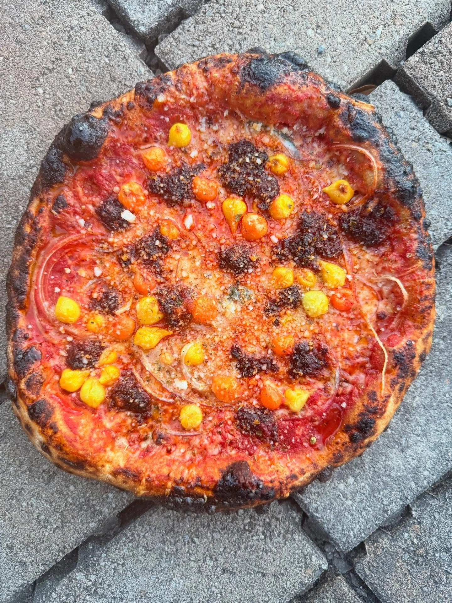 Fun little take on a sausage and pepper pizza.  It&rsquo;s killer, it&rsquo;s cool, it&rsquo;s all the things you want to be.  Eat pizza, Remove the Regime ✊

Nduja - red sauce, provolone, basil, onion, tiny peppers