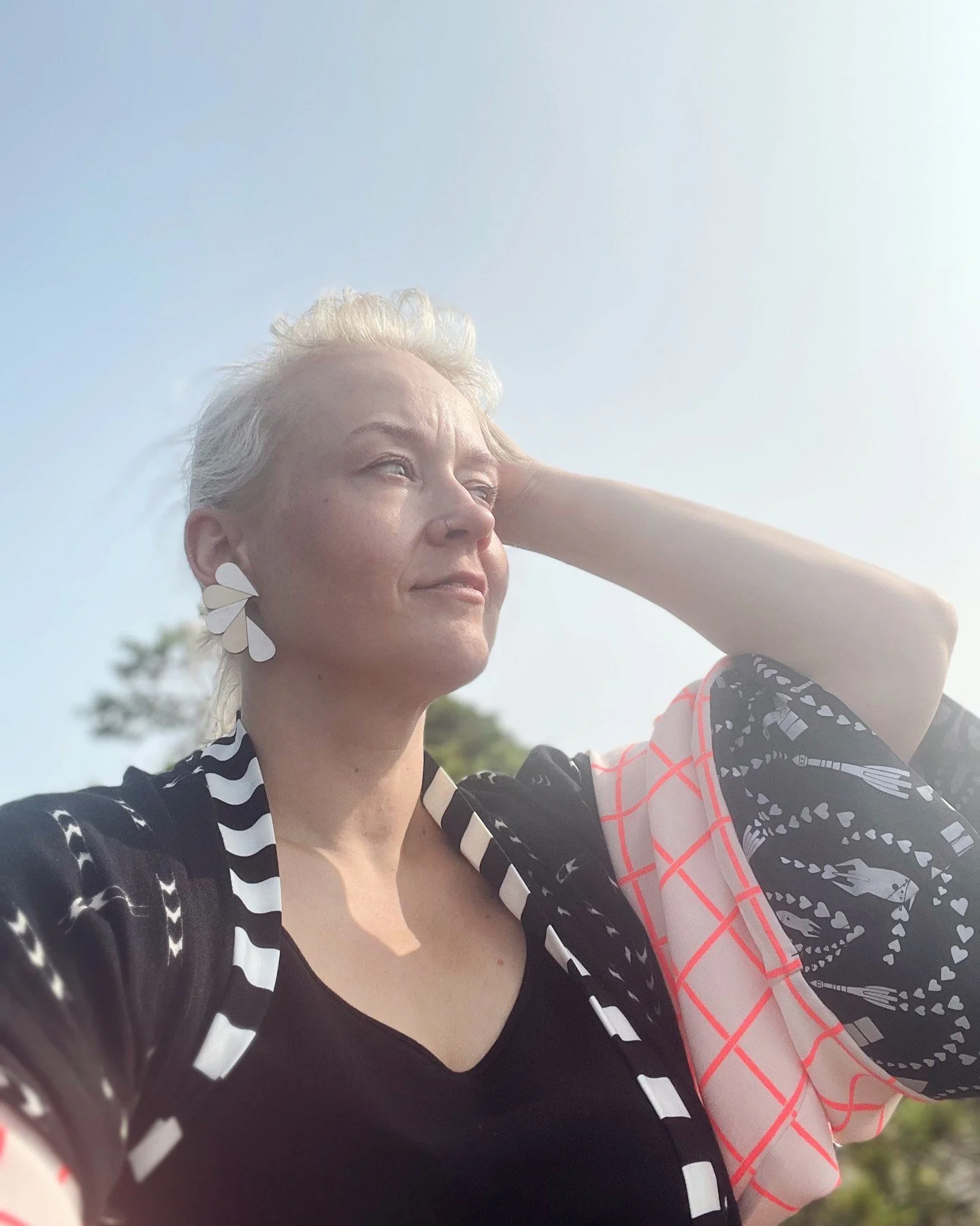 Ensi keskiviikkona on mahtaisan @designontampere ry:n muotispektaakkeli Tavara-asemalla! Lavalla astelee asuja merkin alkuajoilta nykyp&auml;iv&auml;&auml;n ja tuodaan mukaan my&ouml;s pieni myyntipaikkakin jossa herkullisia alel&ouml;yt&ouml;j&auml;