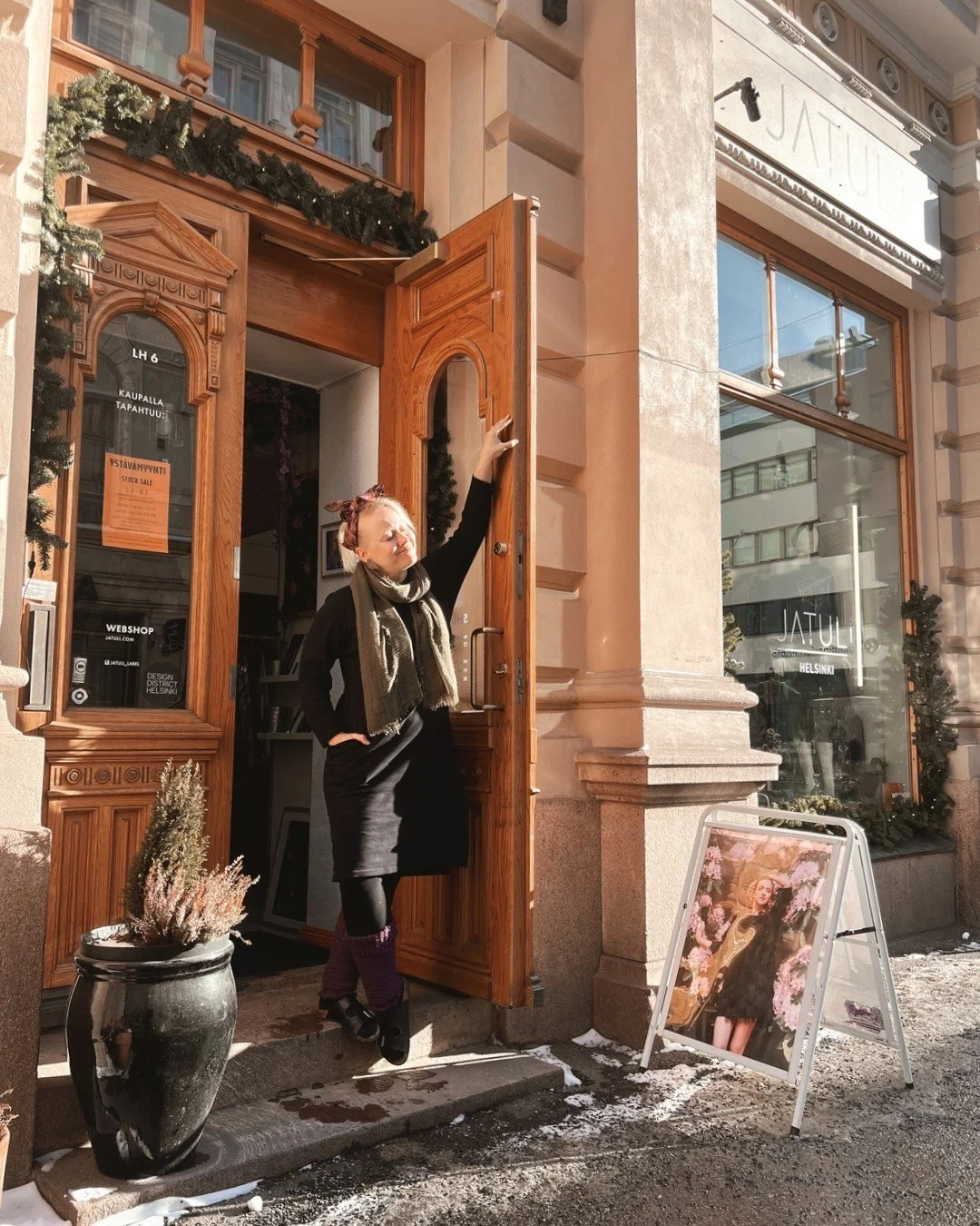 Viime viikolla saatiin jo esimakua hieman kev&auml;isimm&auml;st&auml; s&auml;ist&auml;. Identifioidun vahvasti huonekasviksi n&auml;in talvisin; alkaa jo lehti lerpattaa pimeyden vallitessa, mutta voi pojat kun ensimm&auml;iset kunnolliset edes inau