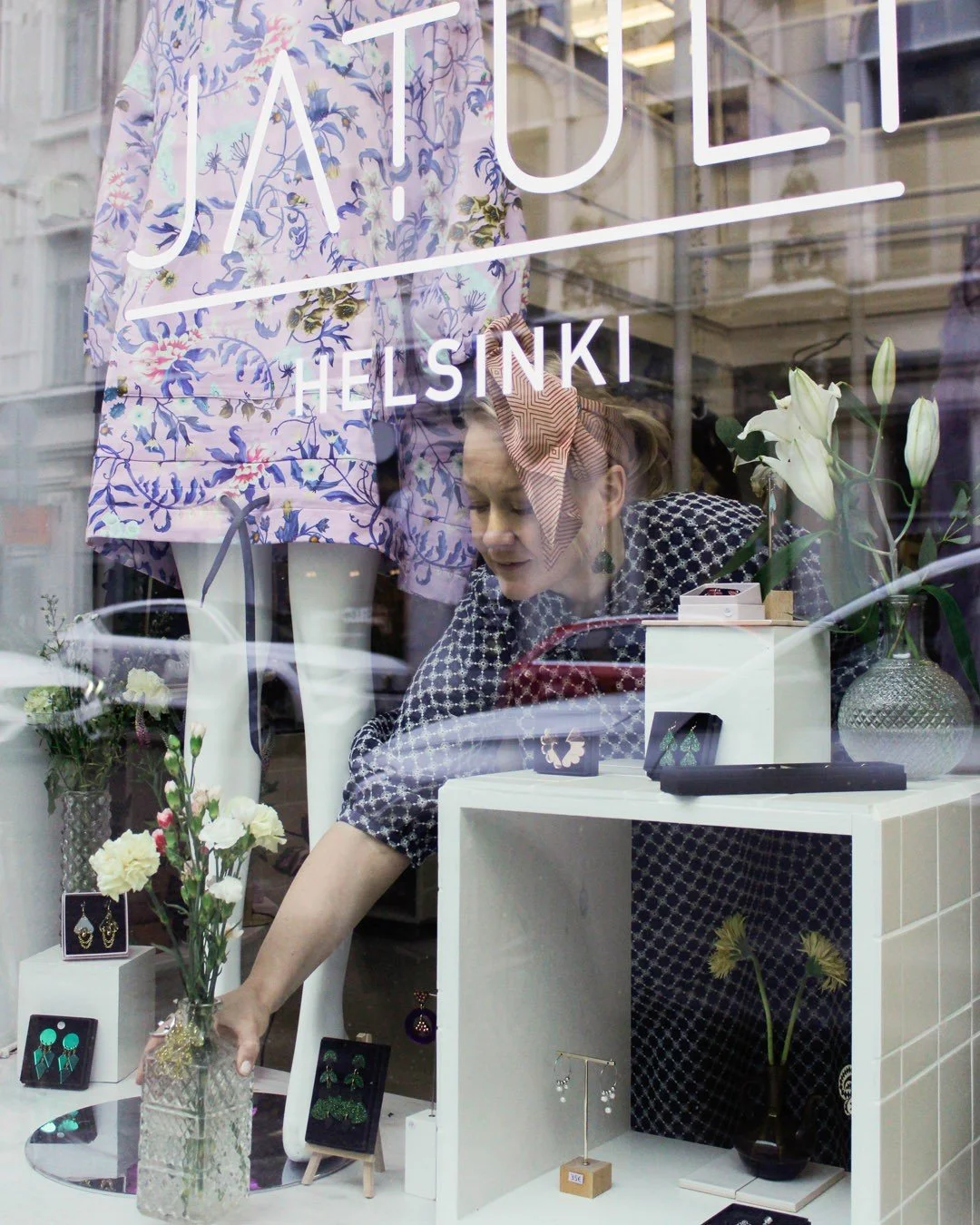 Olen helvatun huono markkinoija ja saankin usein kuulla ett&auml; asiakkaat eiv&auml;t tieneet ett&auml; minulla on studiokauppa. Annankadun putkan olemassaoloa pit&auml;si saada jollain ilveell&auml; mainostettua, mutta ly&ouml; aivan tyhj&auml;&aum