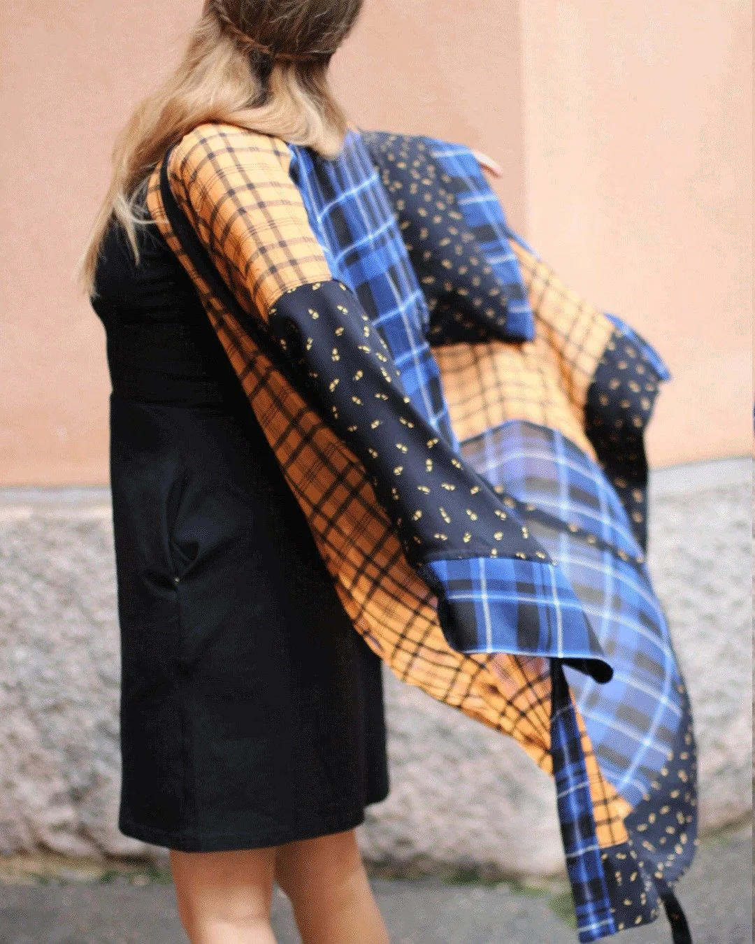 Ruutukankaat ovat olleet aina heikkouteni. Olen ker&auml;illyt niit&auml; pitk&auml;&auml;, ja aina ostaessani pohtinut ett&auml; juuri t&auml;st&auml; saa ihanan mekon/paidan/mink&auml;lie. Mutta kuten suuri osa jemmoistani, ovat n&auml;m&auml;kin s