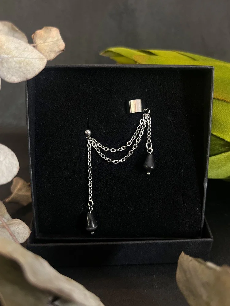 earcuf drop musta nettikauppa.jpg