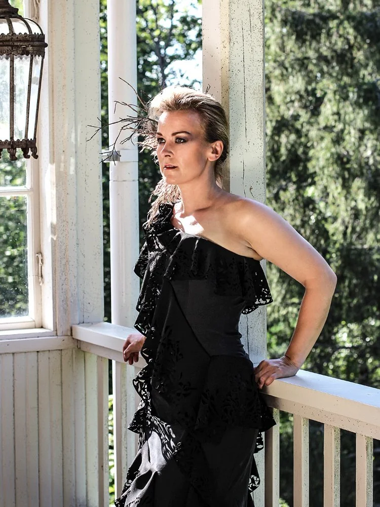 rent Cassidy gown attic jatuli jenni.jpg