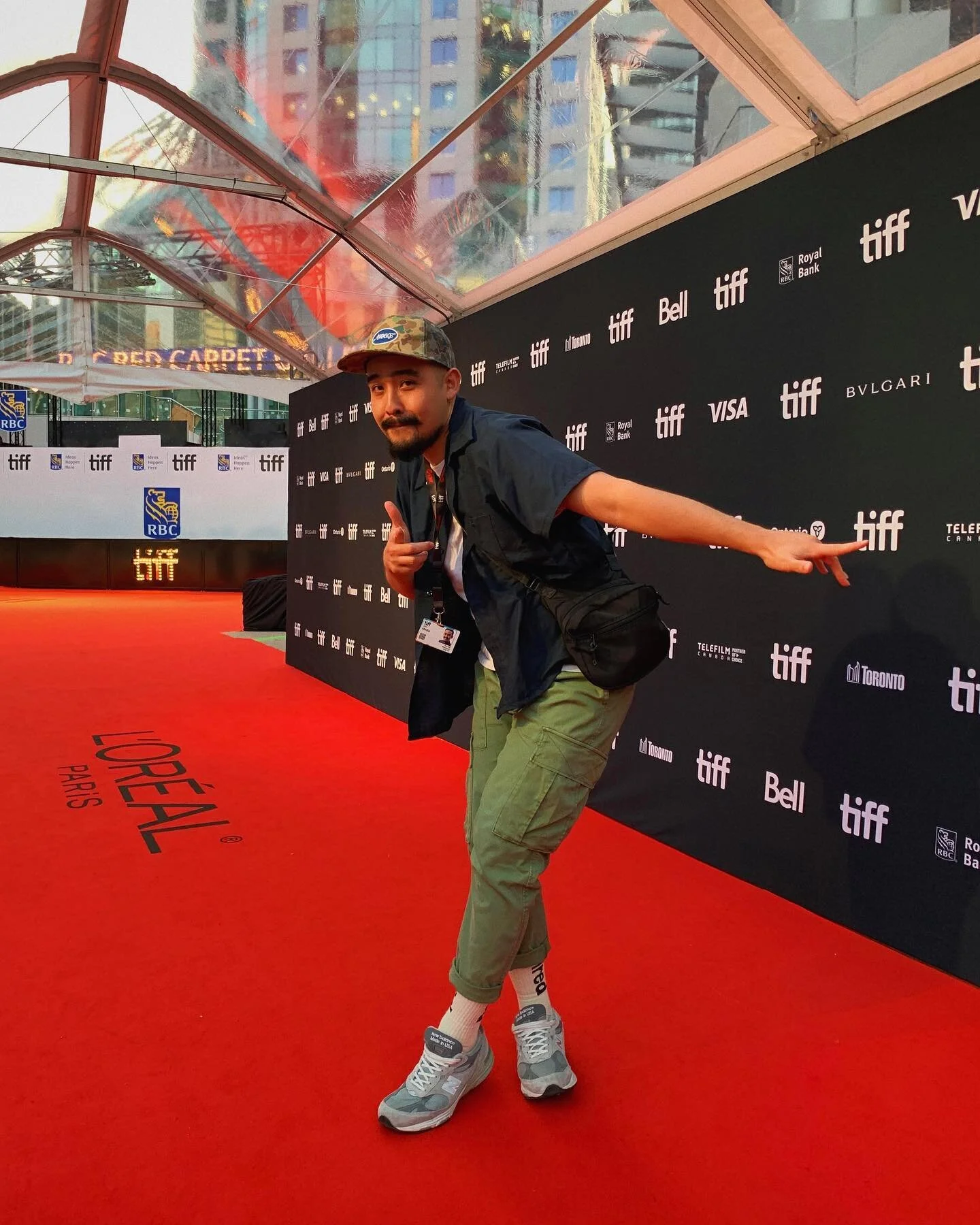 🎥~POW, TIFF22~💫 
(most famous celeb, last 🛝)
- j-law
- oprah 
- nic cage
- tyler perry 
- peele 
- key
- dancing weird al flash mob
- d-craig 
- 🤩