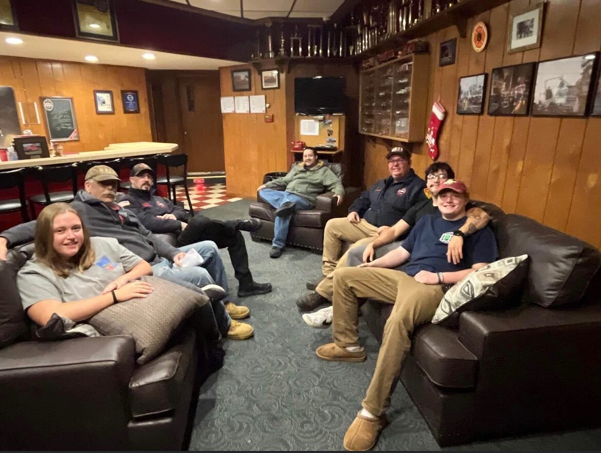 Thank you to Suburban Furniture for the generous donation of a couch set for the Mine Hill firehouse! Greatly appreciate your support Suburban Furniture !!