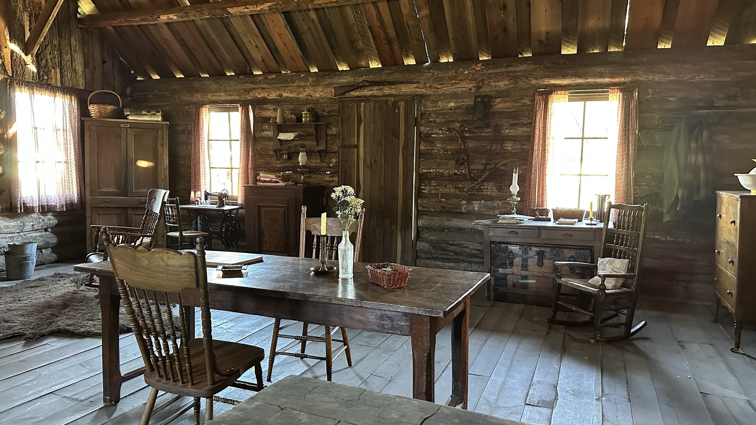 Montana Cabin-2.jpg