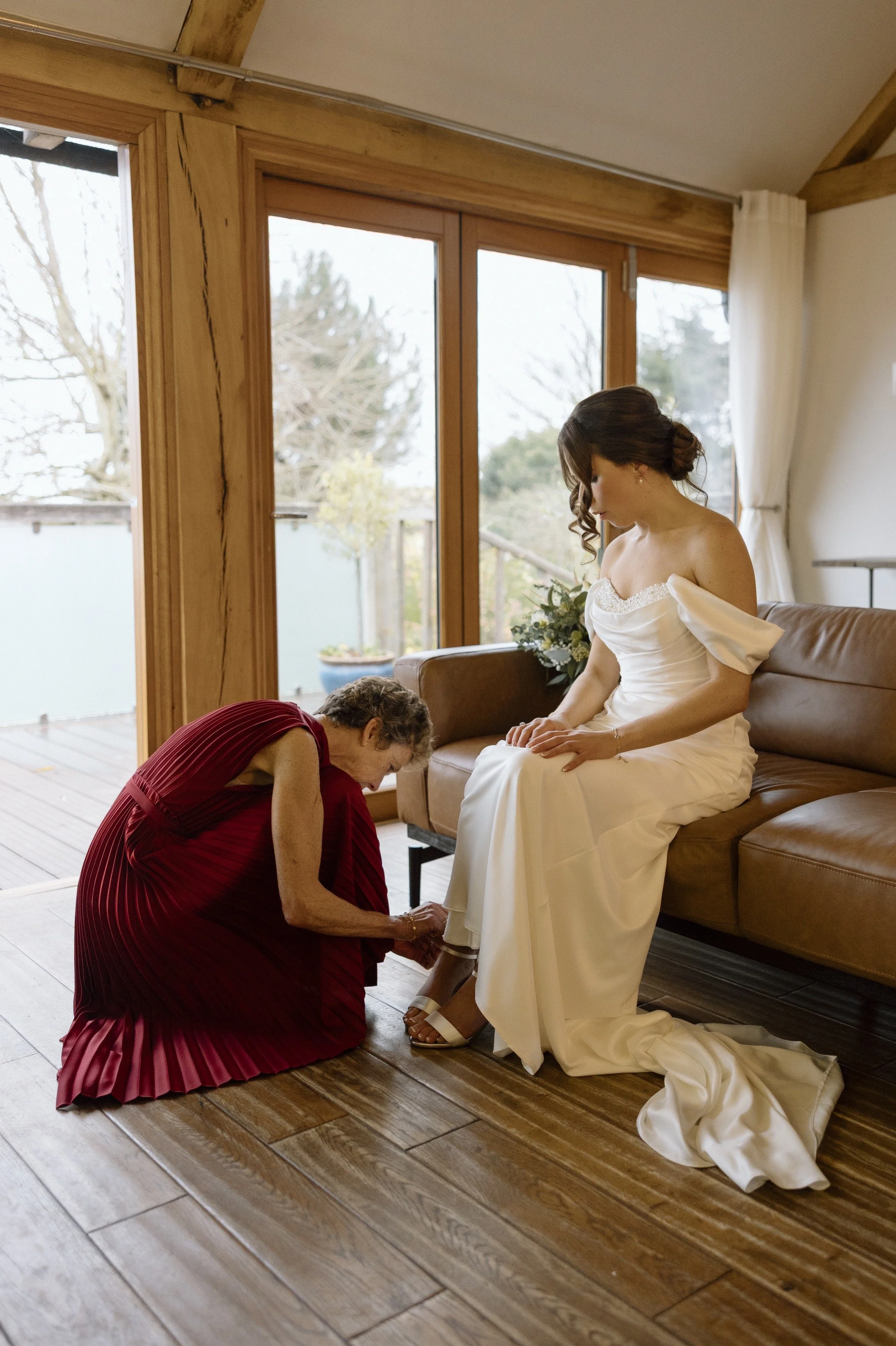 Rachel and James-Helen Rowe Photography-125.jpg