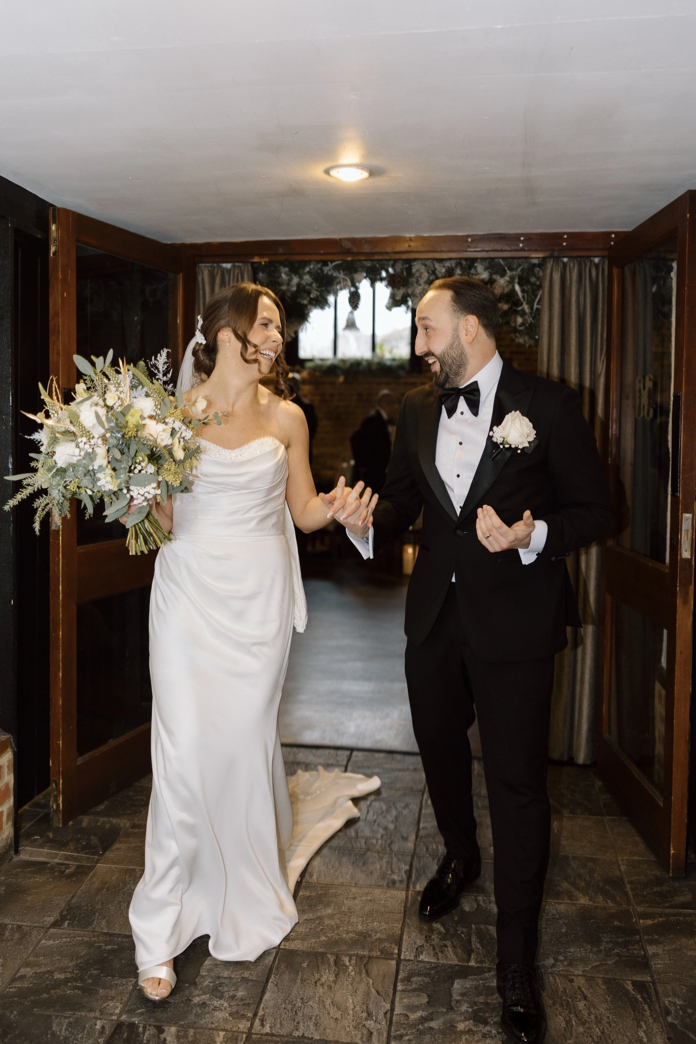 Rachel and James-Helen Rowe Photography-293-2.jpg