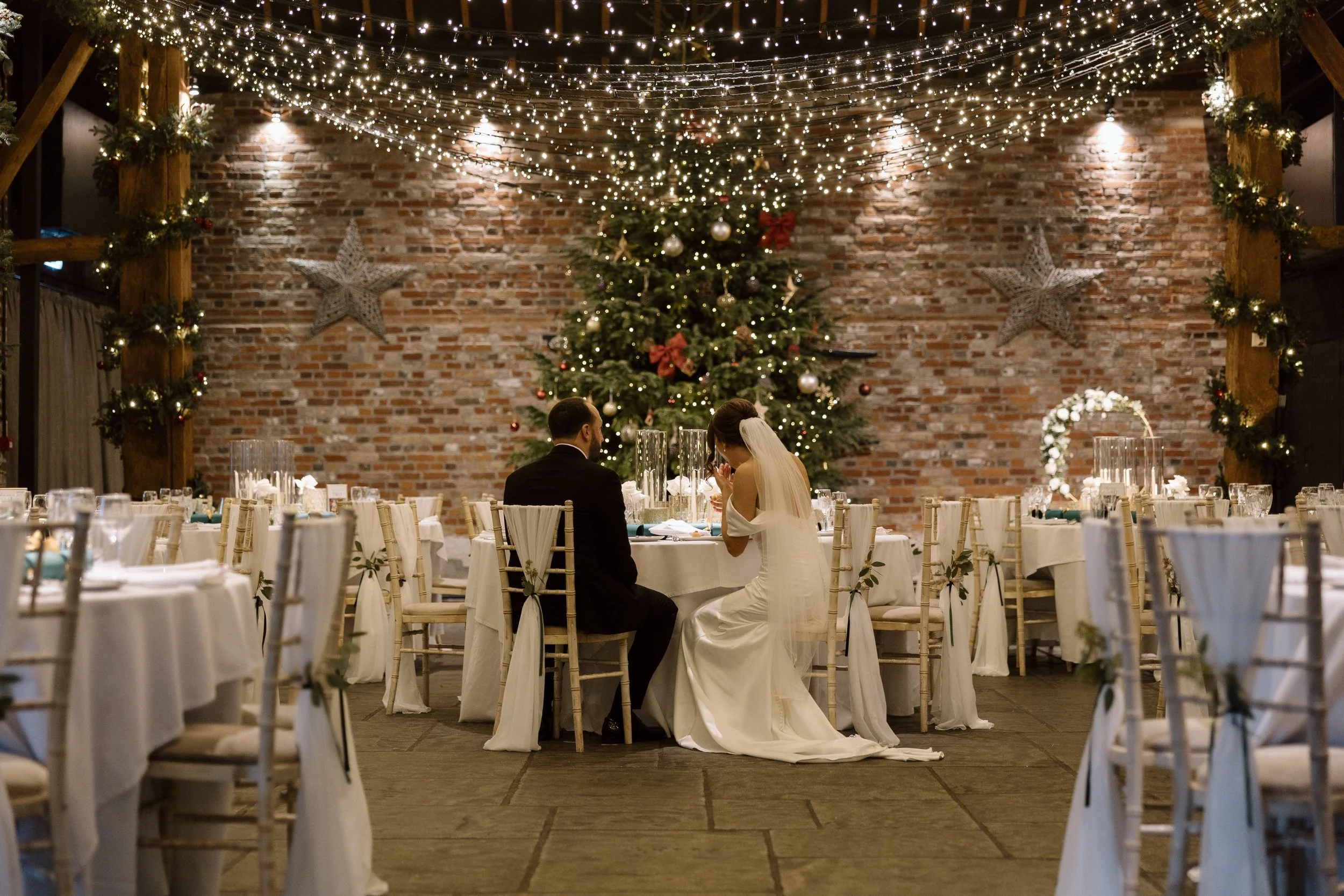 Rachel and James-Helen Rowe Photography-303-2.jpg