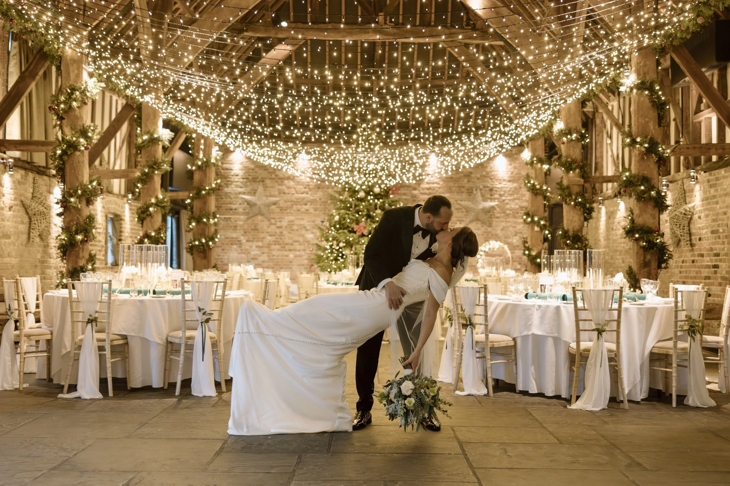 Rachel and James-Helen Rowe Photography-323-2.jpg