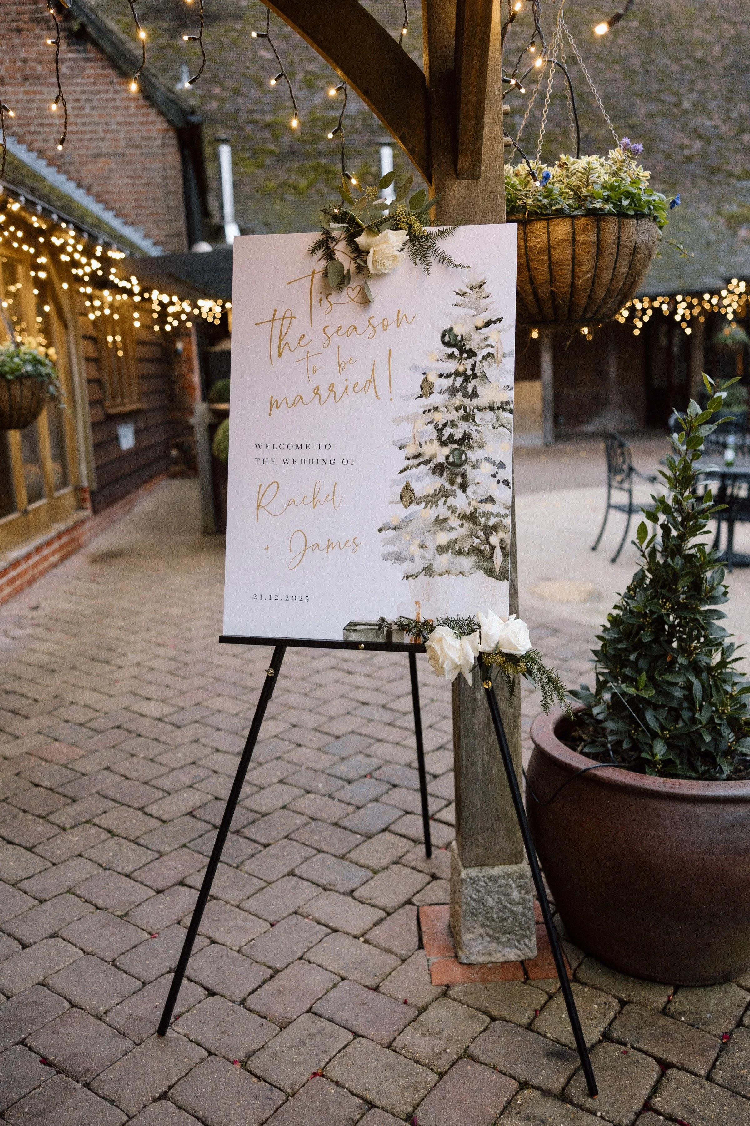 Rachel and James-Helen Rowe Photography-521-2.jpg