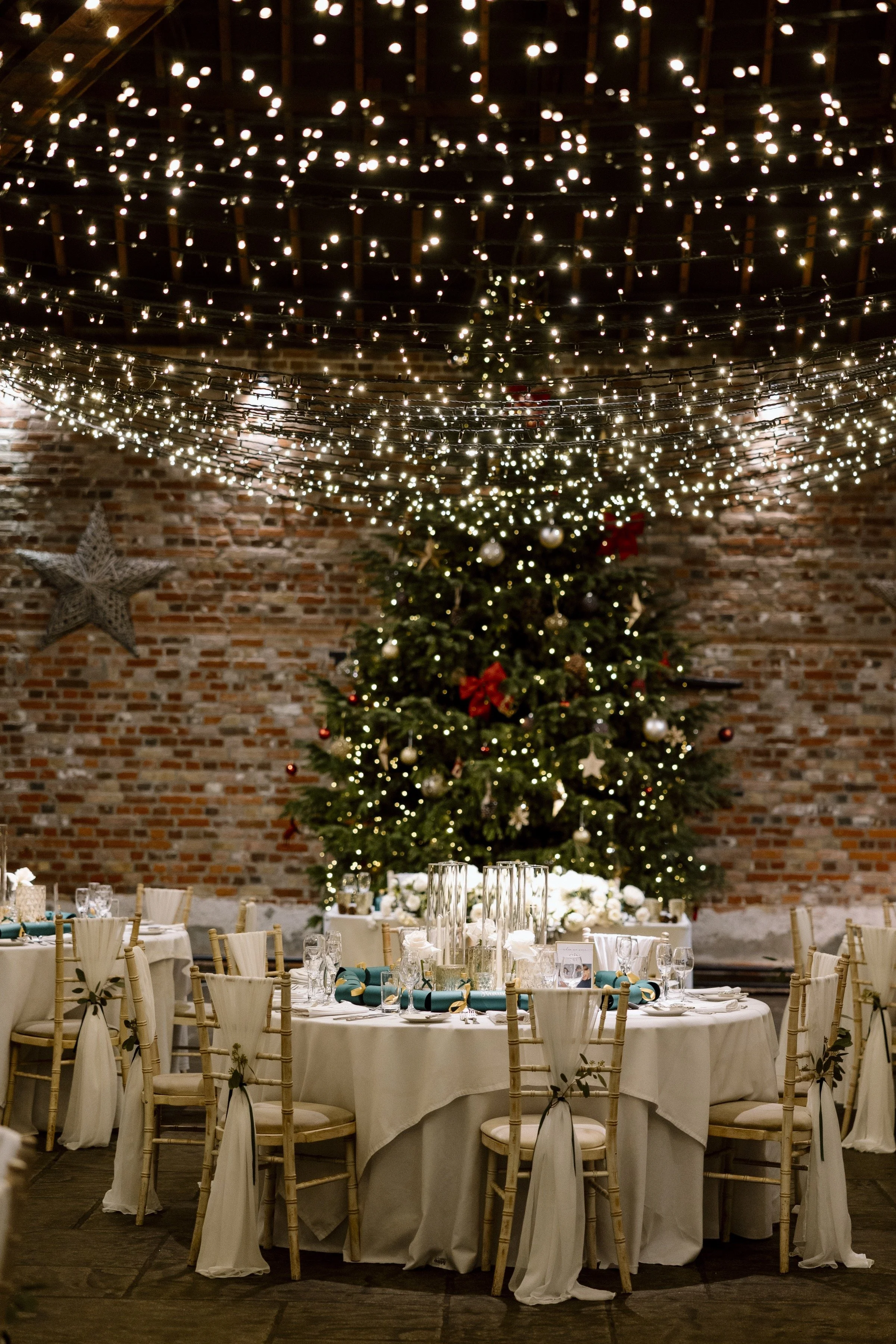 Rachel and James-Helen Rowe Photography-538-2.jpg