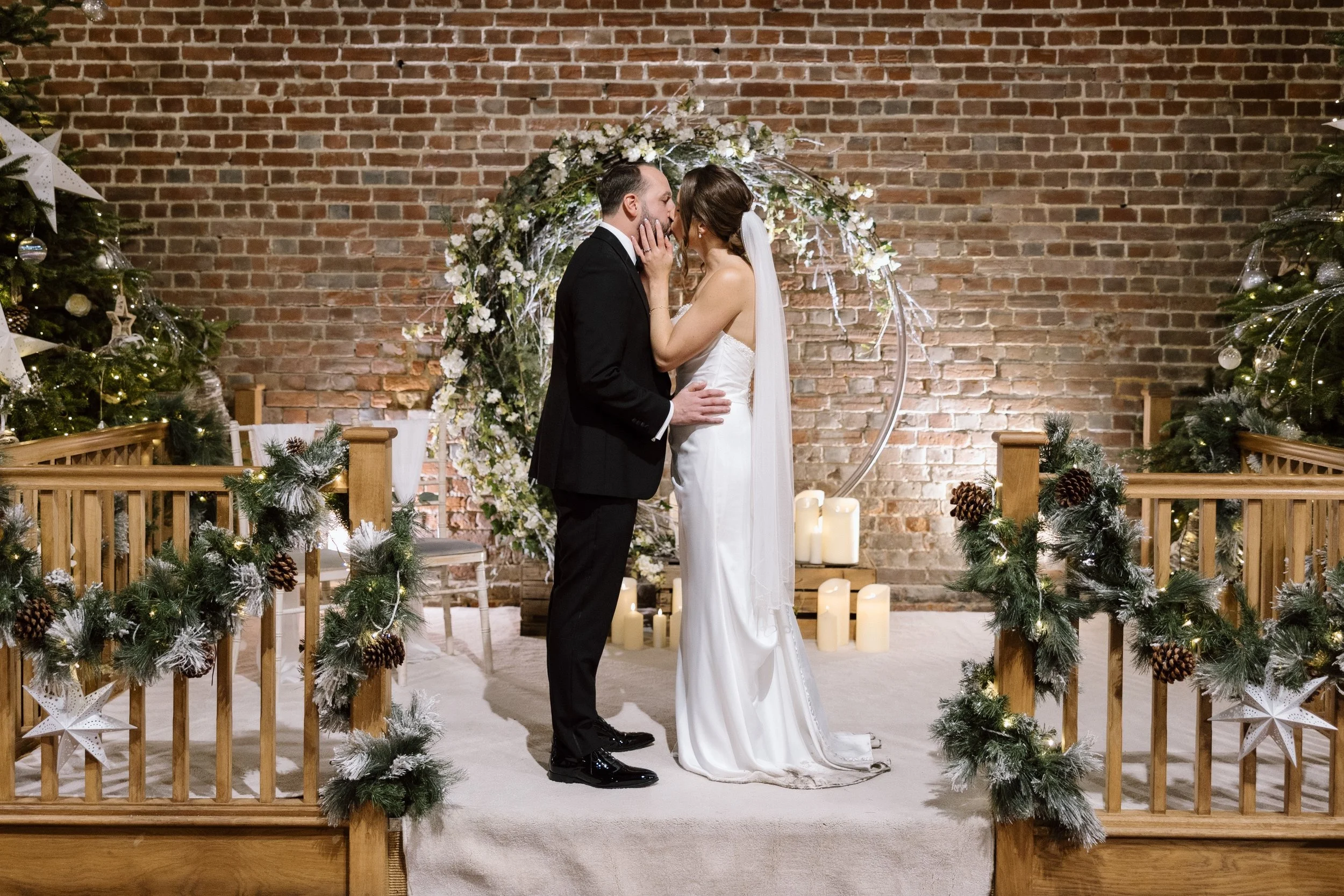 Rachel and James-Helen Rowe Photography-621.jpg