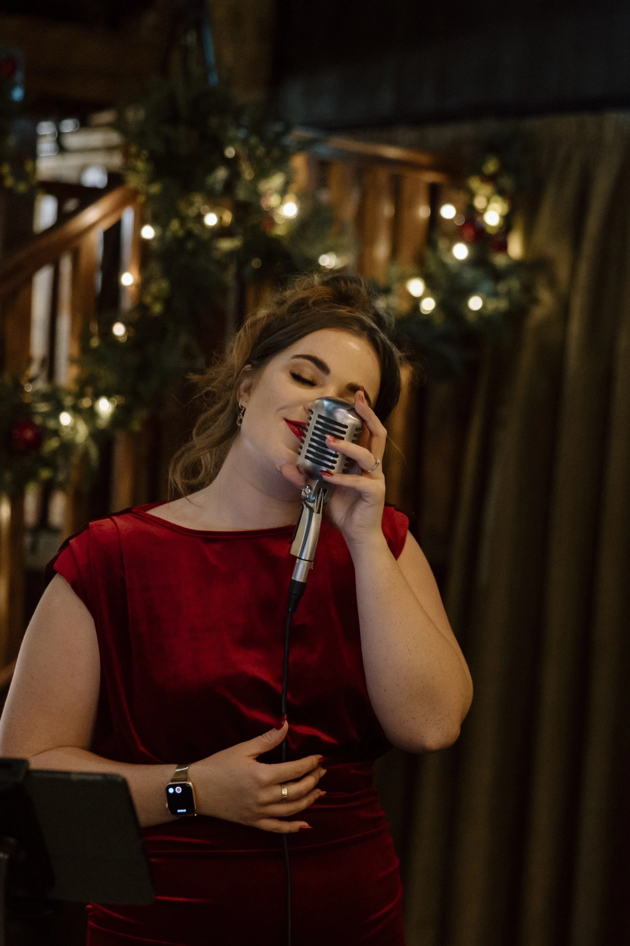 Rachel and James-Helen Rowe Photography-637.jpg