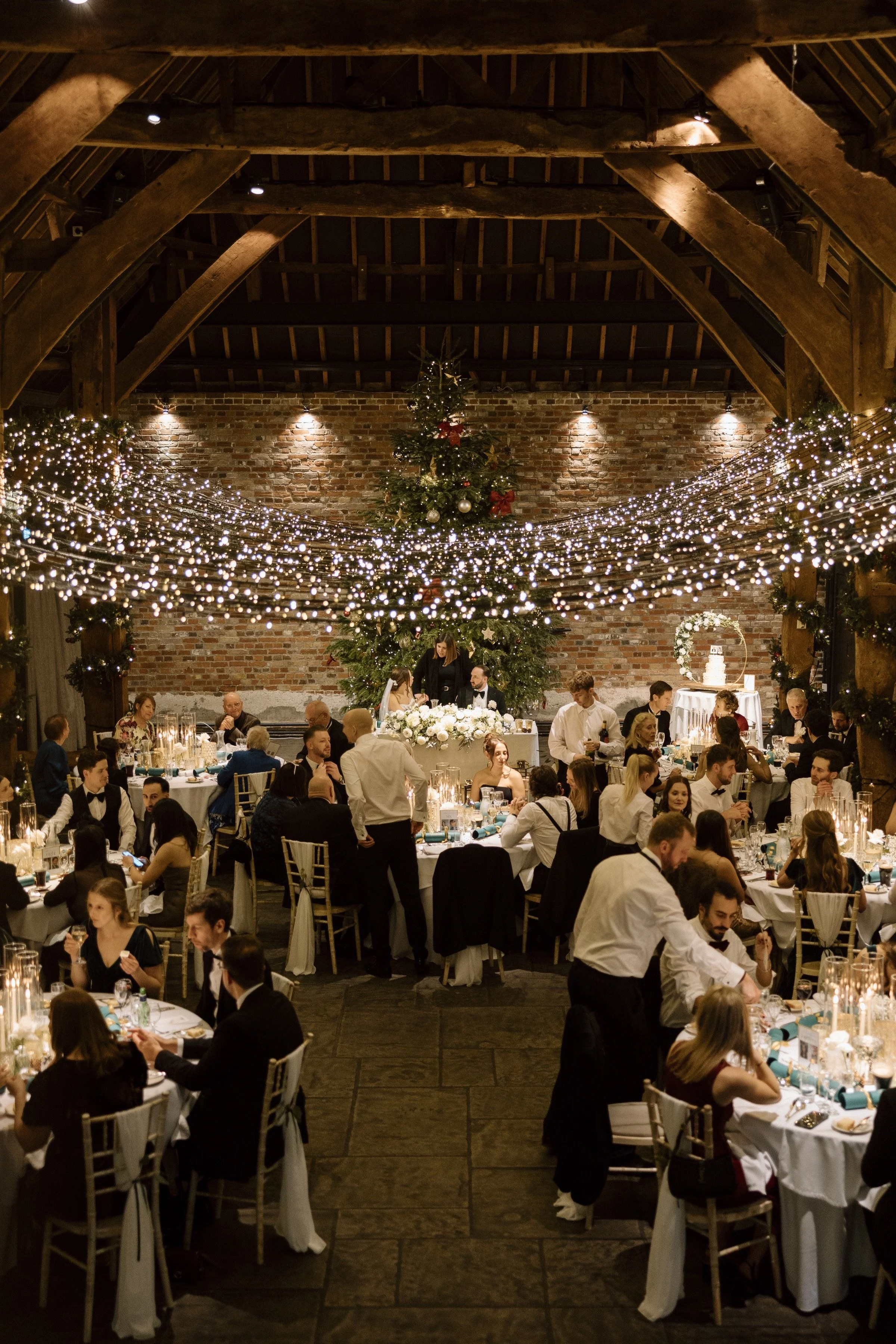 Rachel and James-Helen Rowe Photography-640.jpg