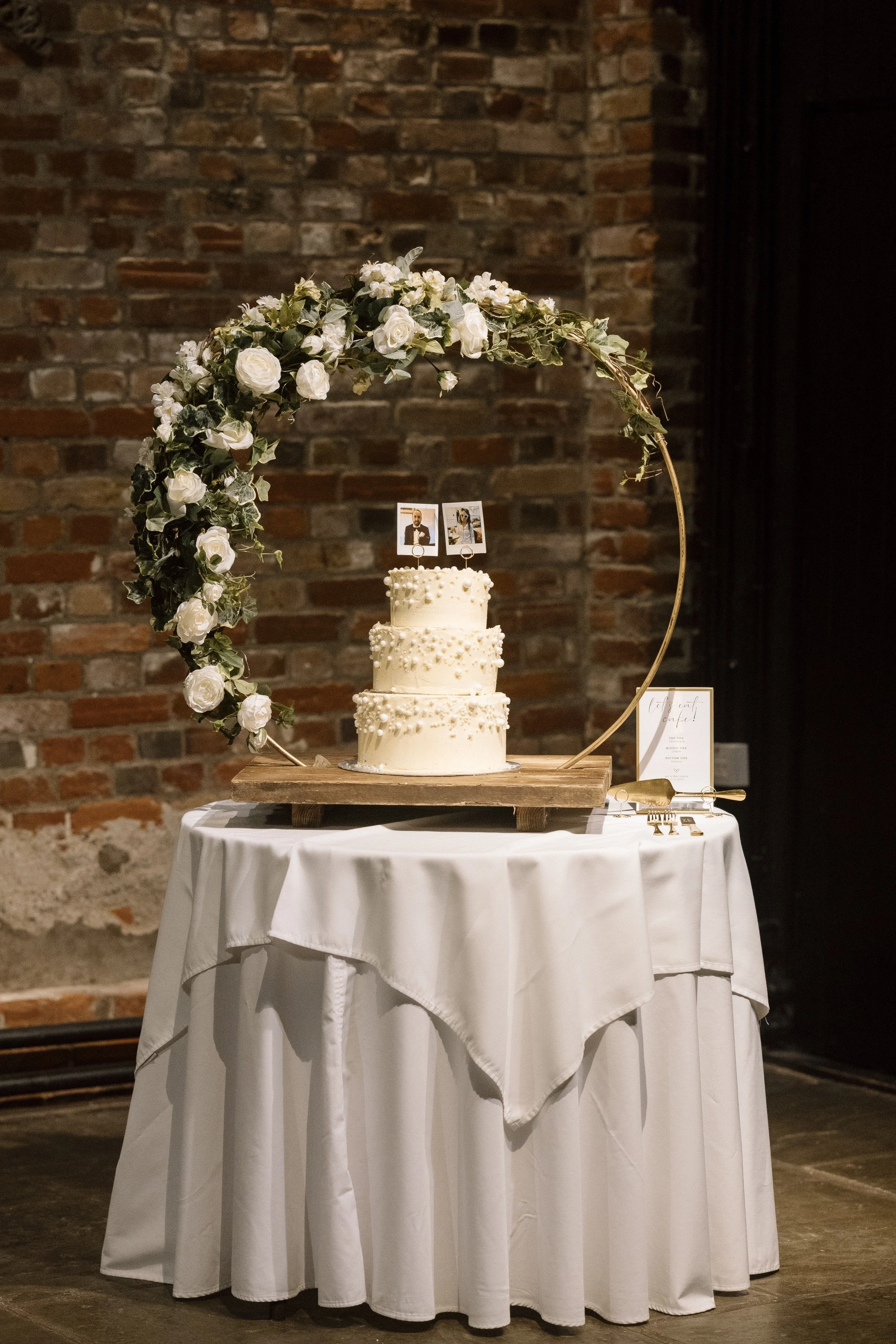 Rachel and James-Helen Rowe Photography-648.jpg