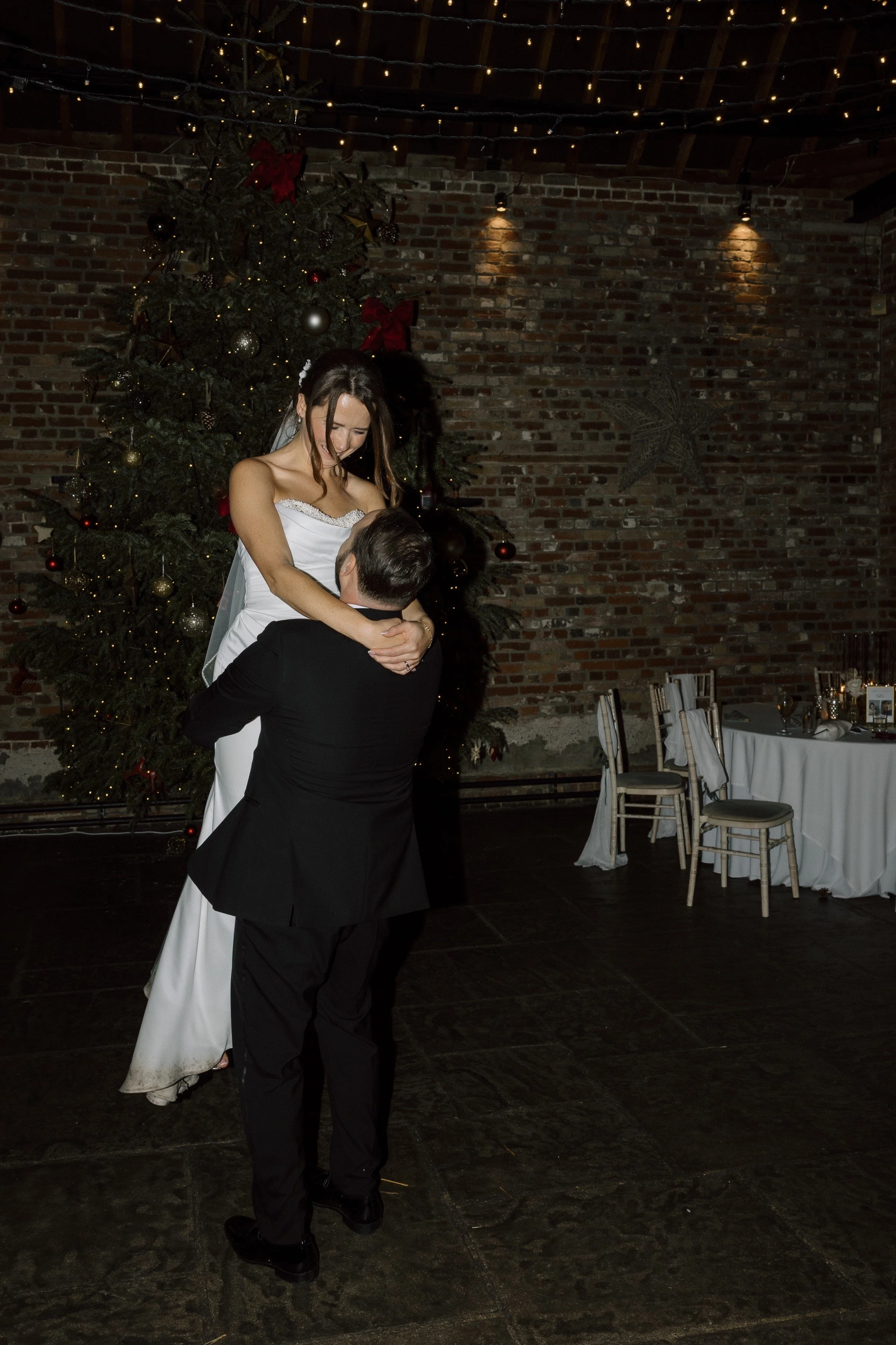 Rachel and James-Helen Rowe Photography-848-2.jpg