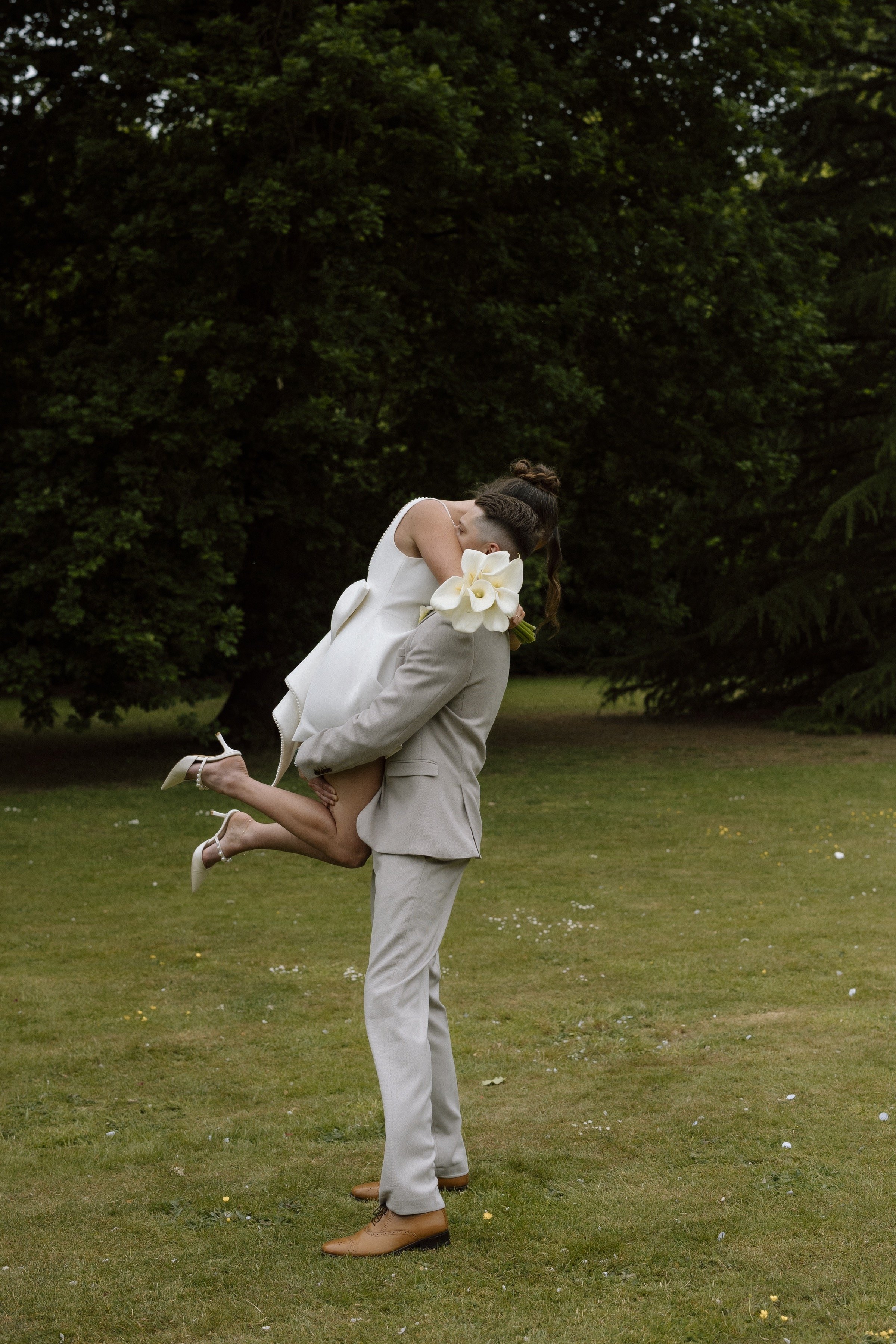 Cortney and Curtis - Helen Rowe Photography-352.jpg
