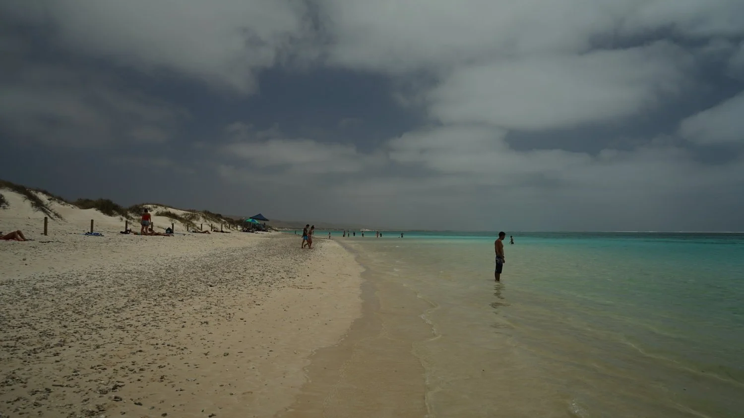 Drift Snorkelling at Turquoise Bay