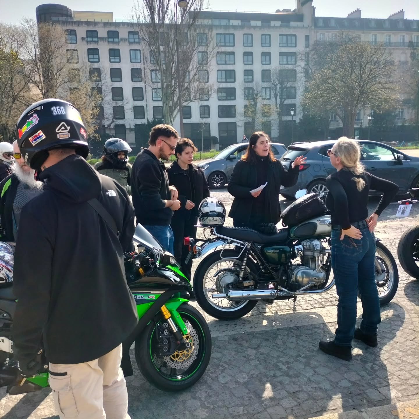 Super journ&eacute;e pour un super d&eacute;fil&eacute; de moto dans les rues de Paris pour c&eacute;l&eacute;brer la Journ&eacute;e Internationale du Droit des Femmes 🤗

Notre Coordinatrice Adjointe &eacute;tait la star d'un instant avec ces super 
