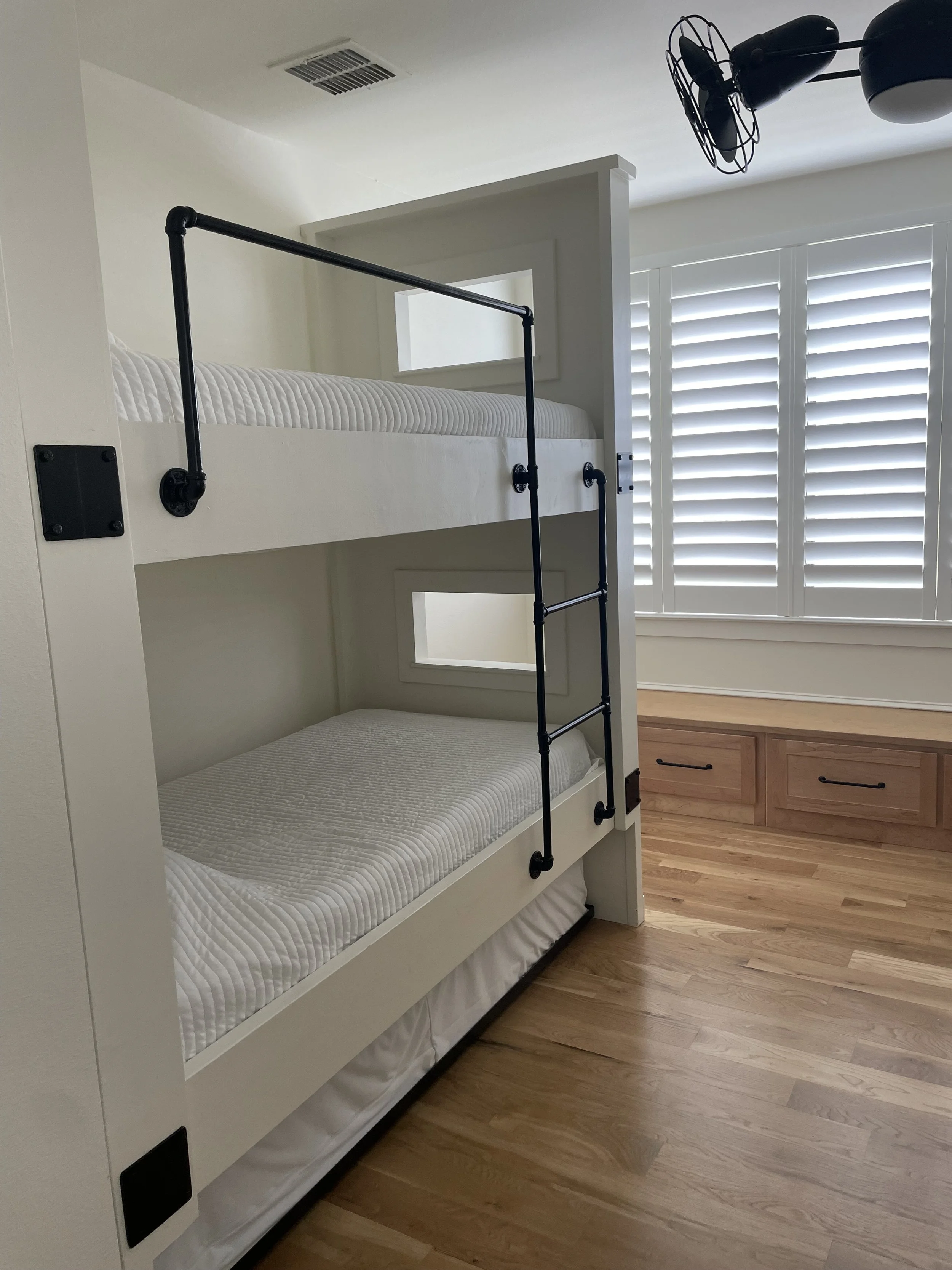 single bed room 1.jpeg