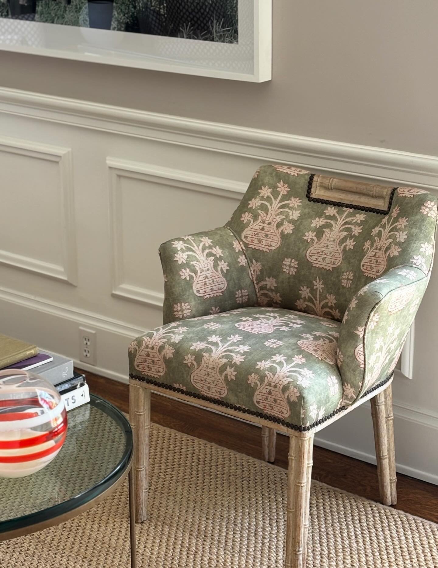 Sneak peak of some upholstery work in Hancock Park🥝

Fabric sourced via: @nickeykehoe