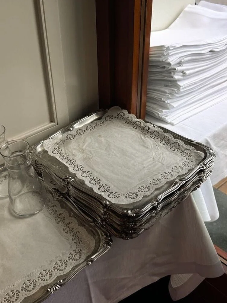 Holiday Party Inspo 🩶