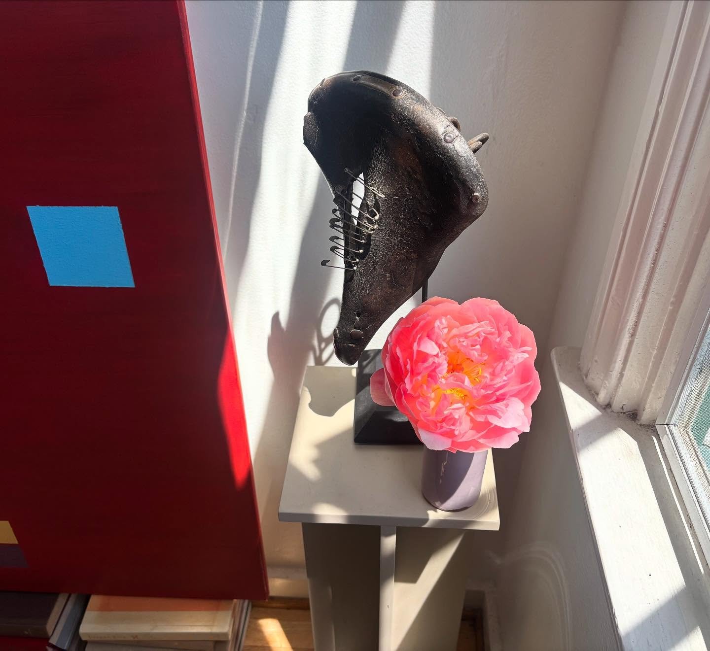 A moment for this perfect bloom 🎀 flowers from @frankiesarracino my heart is full &hearts;️