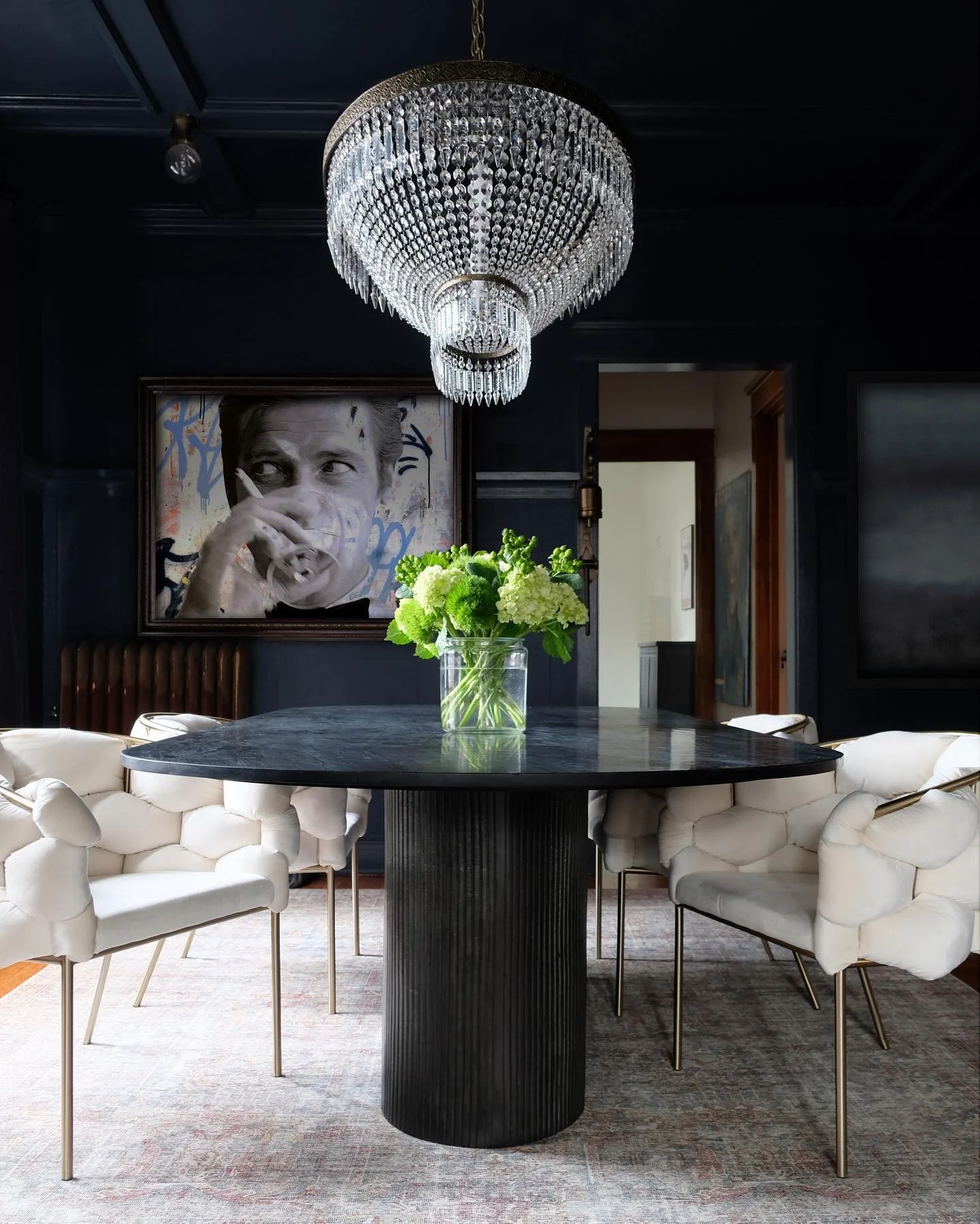 🍽️ Who&rsquo;s coming to dinner? We&rsquo;re currently operating under a BYOC (bring your own coaster) policy until I&rsquo;ve had a chance to seal it
〰️
#WavelandThroughAWindow #InteriorDesign #DIYHome #InstaHome #RH #RestorationHardware #Cozy #Vin