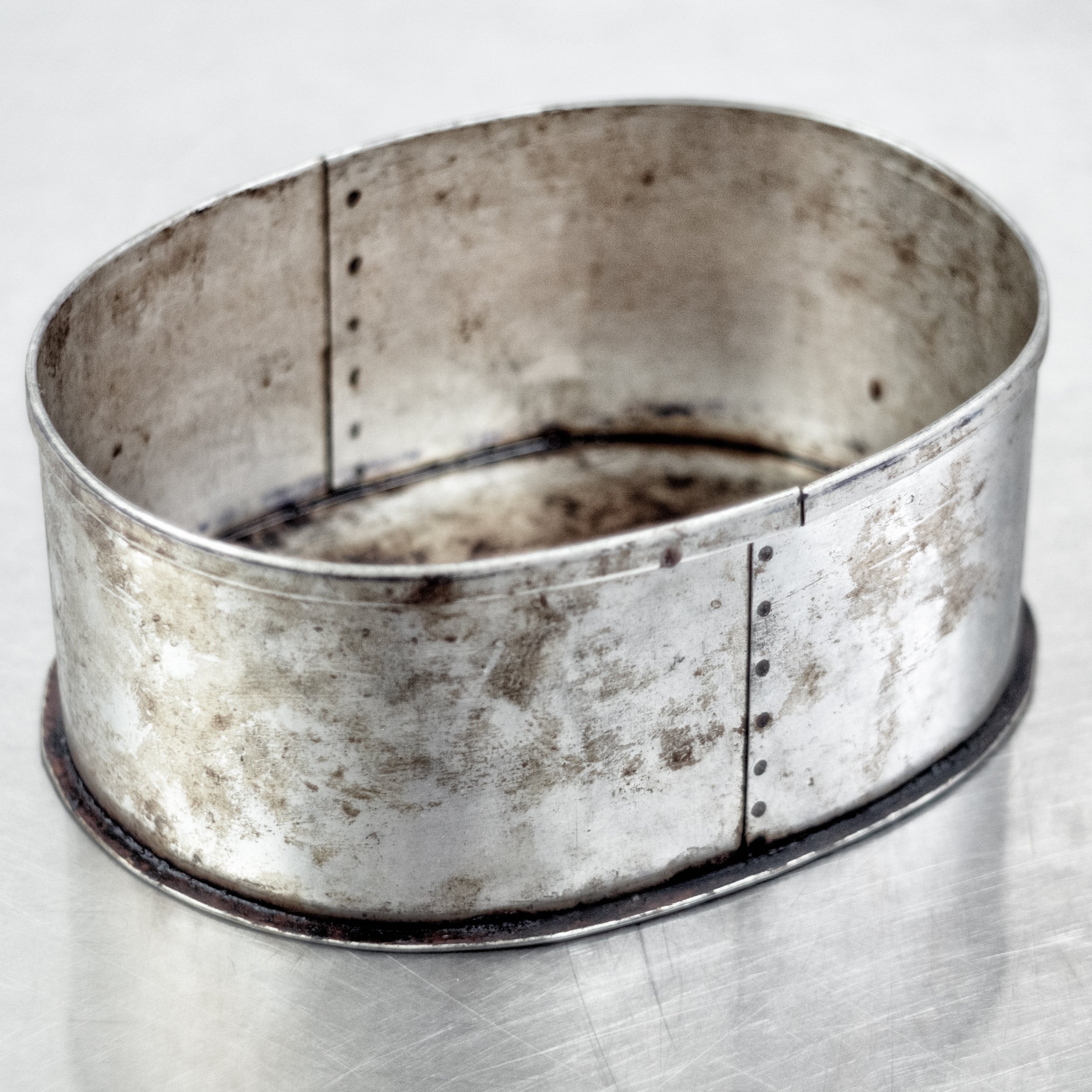 cake tin #1