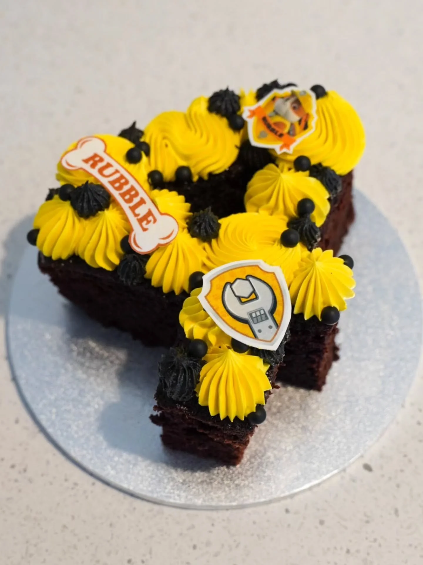 Mini digit cuties!

#celebrationcake #aucklandcake #supportlocal #aucklandbusiness #nzcake