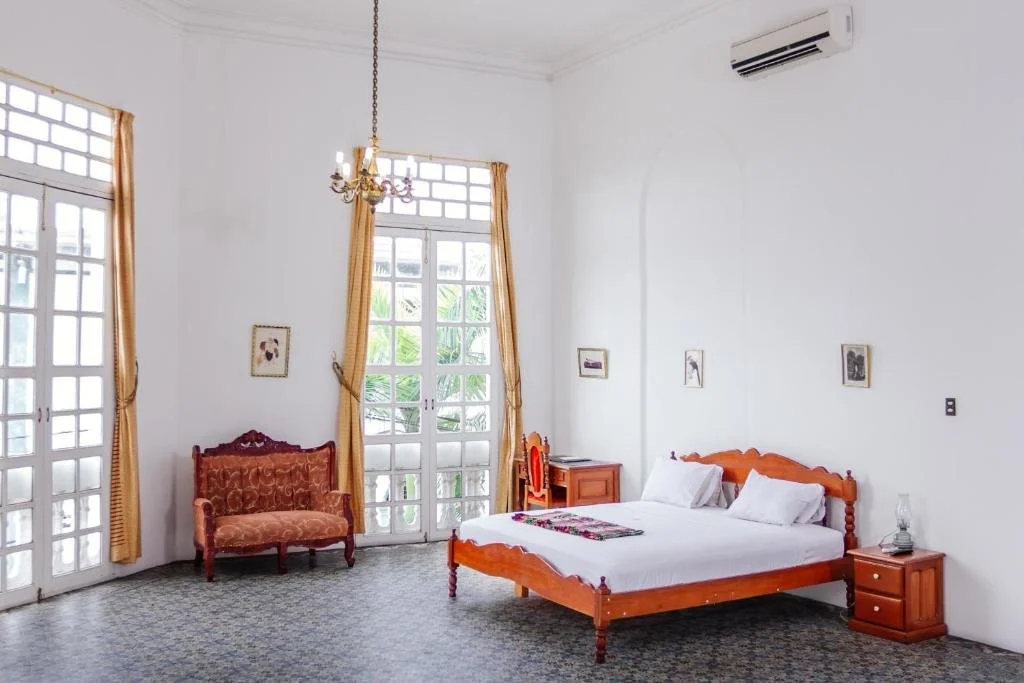 Queen room at Casa Morey. Photo credit: Casa Morey