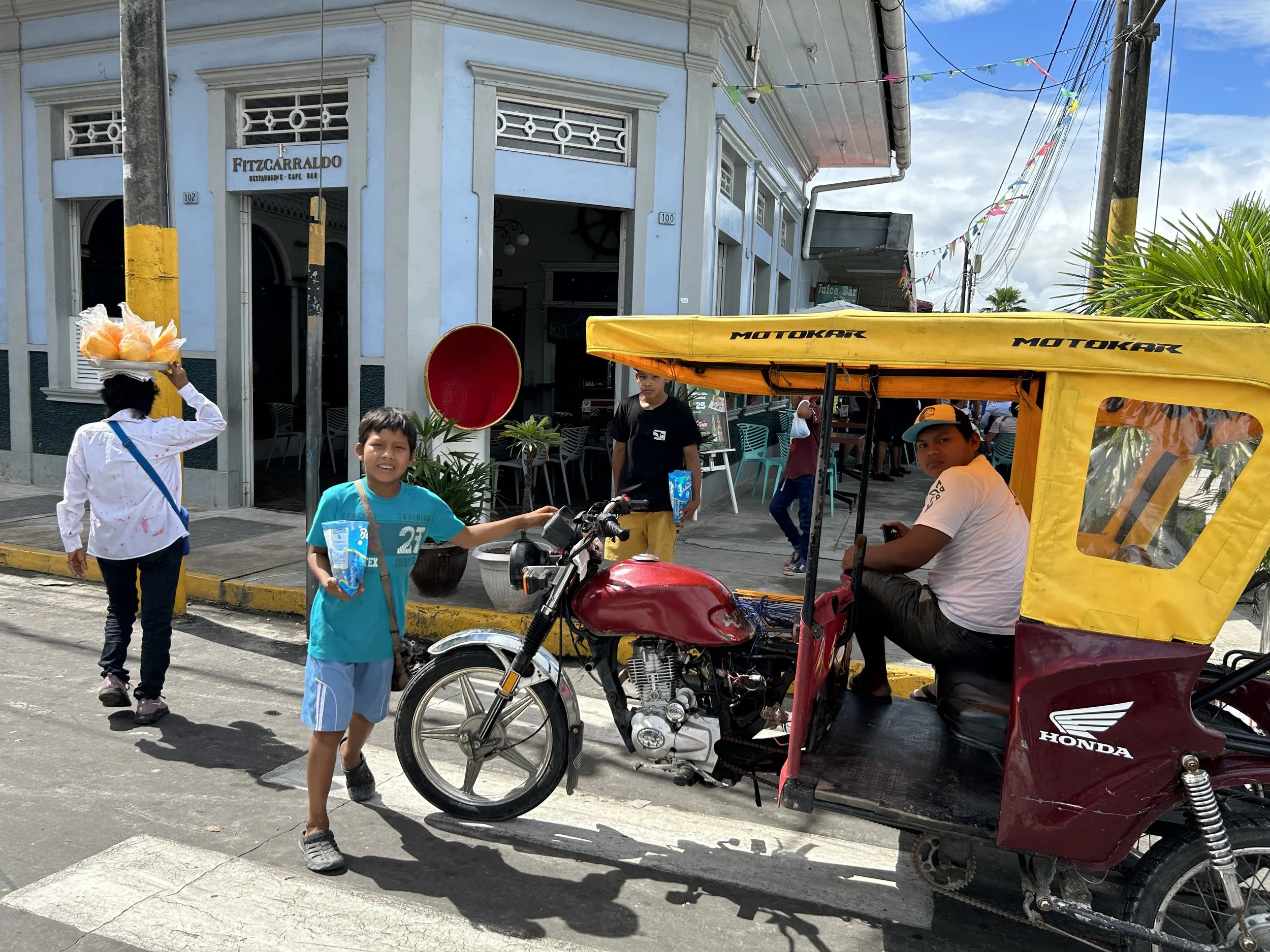 Colours of Iquitos