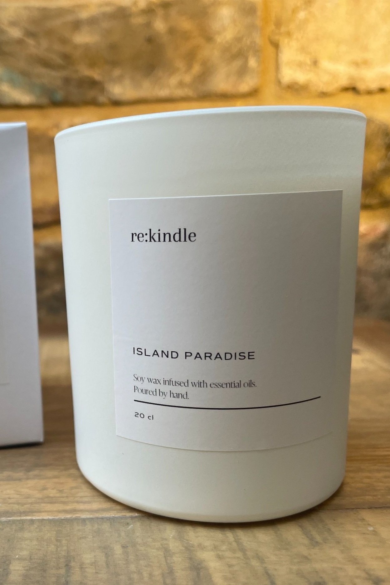island%2Bparadise%2Bwhite%2Bbox.jpg