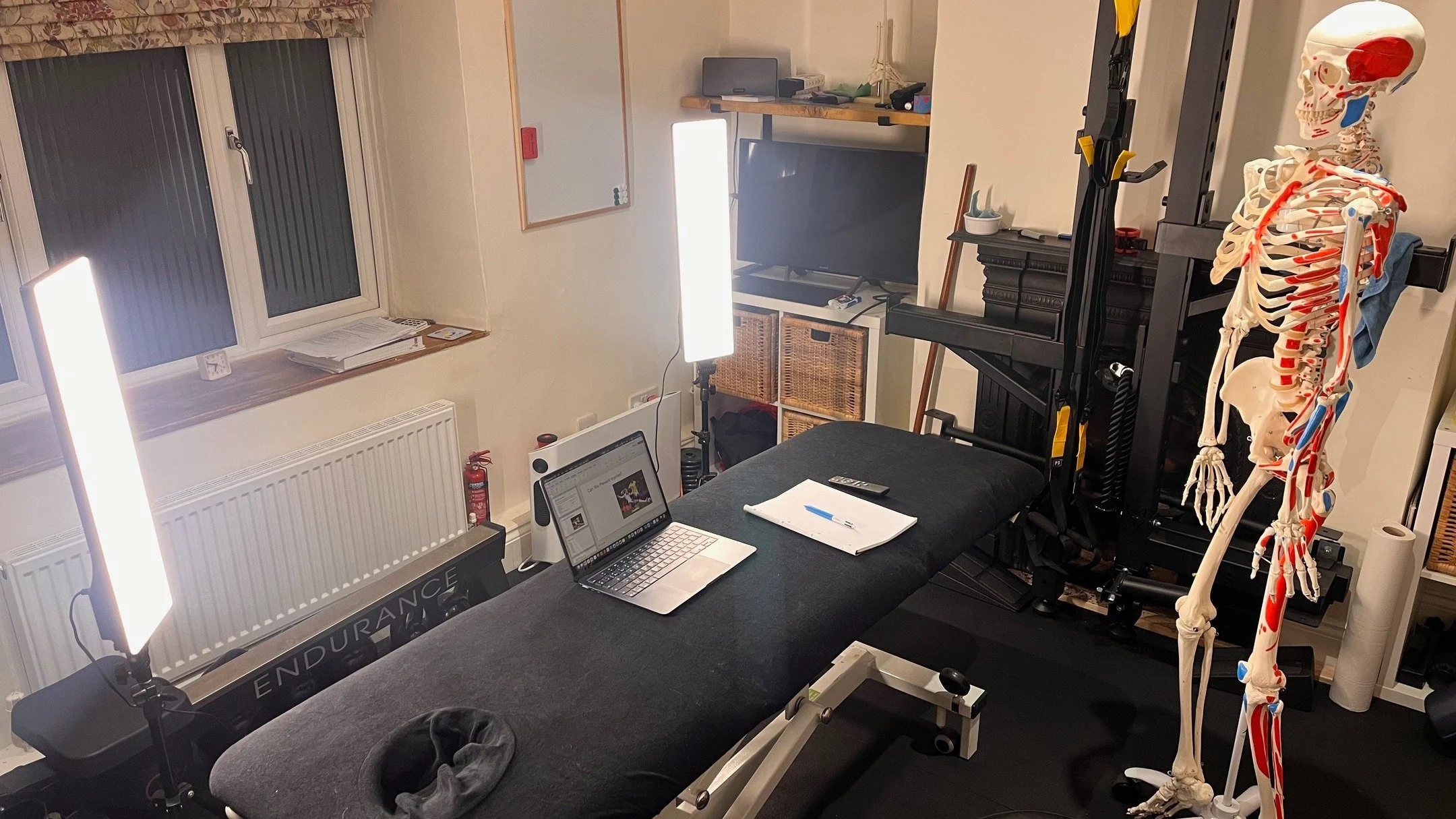 Evening teaching session for the ST School. 
#injury #anatomy #Level5 #softtissuetherapist