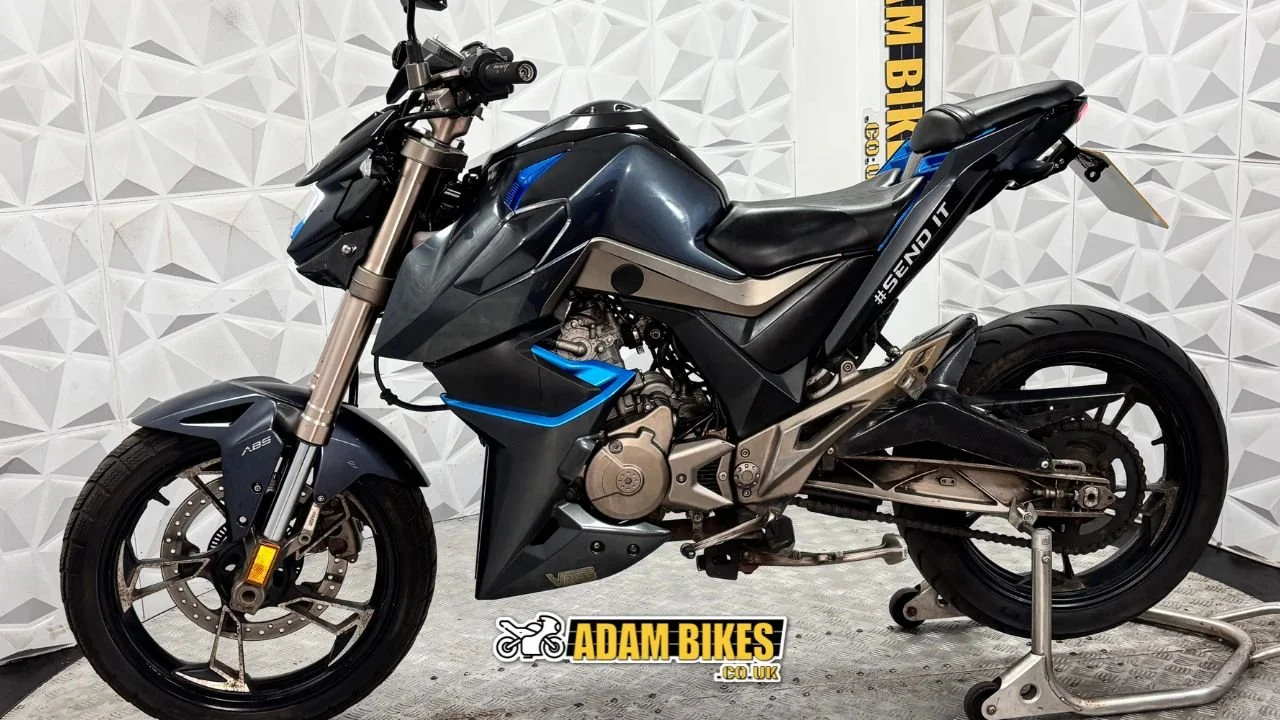 2.3m this way (12).jpg