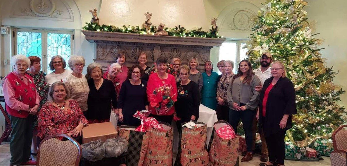 Hummingbird Christmas Party 2022.JPG