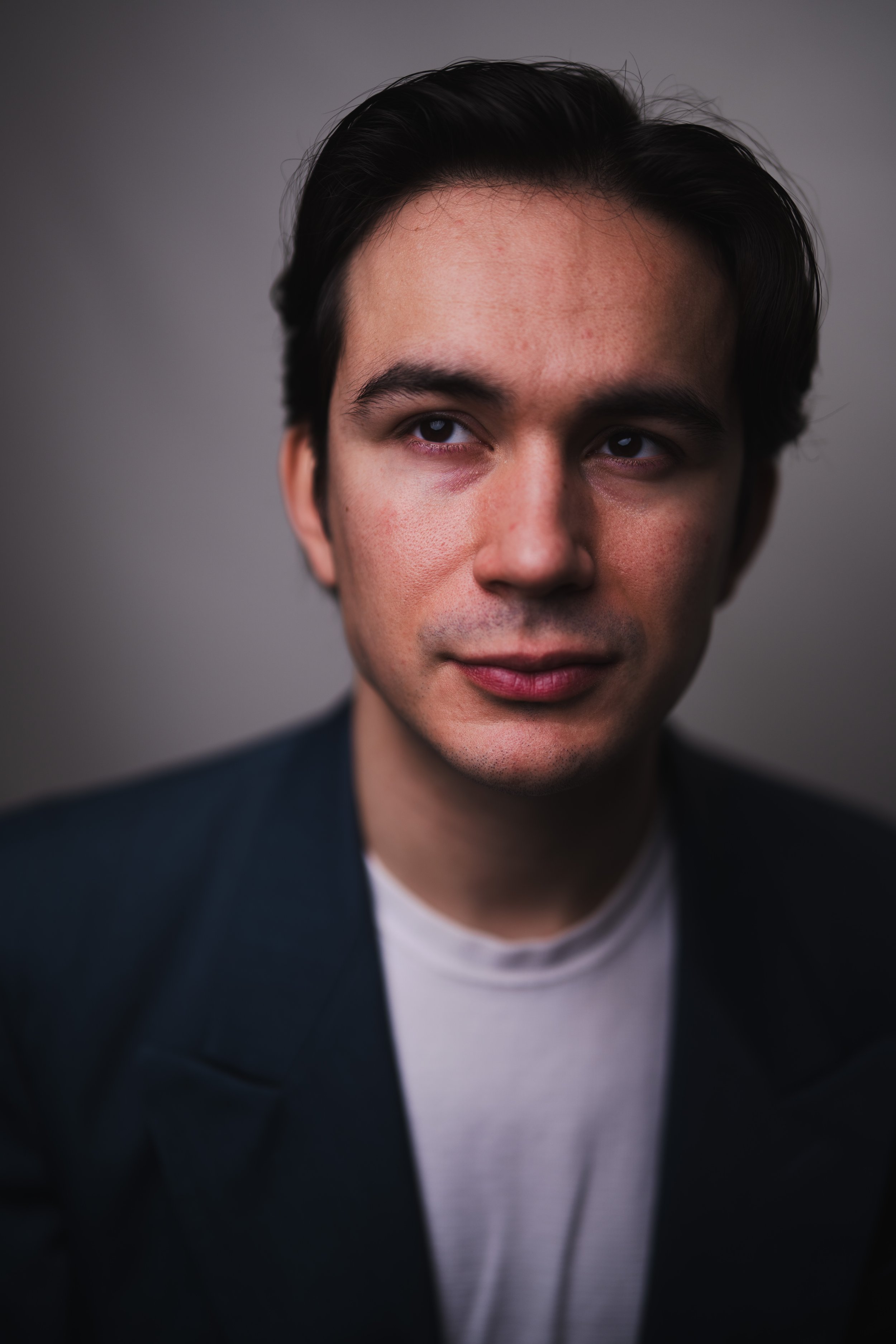 FelixHeadShot-28.jpg