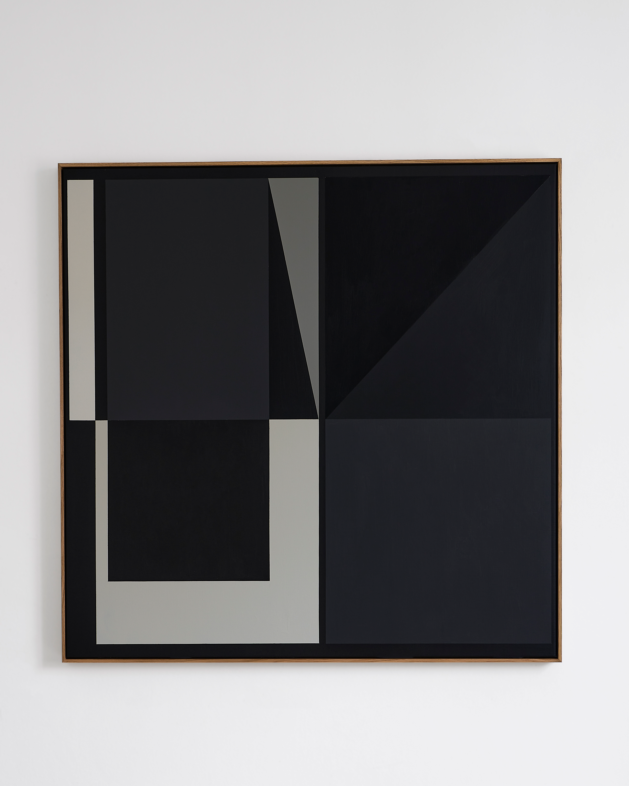 Composition on black ground
