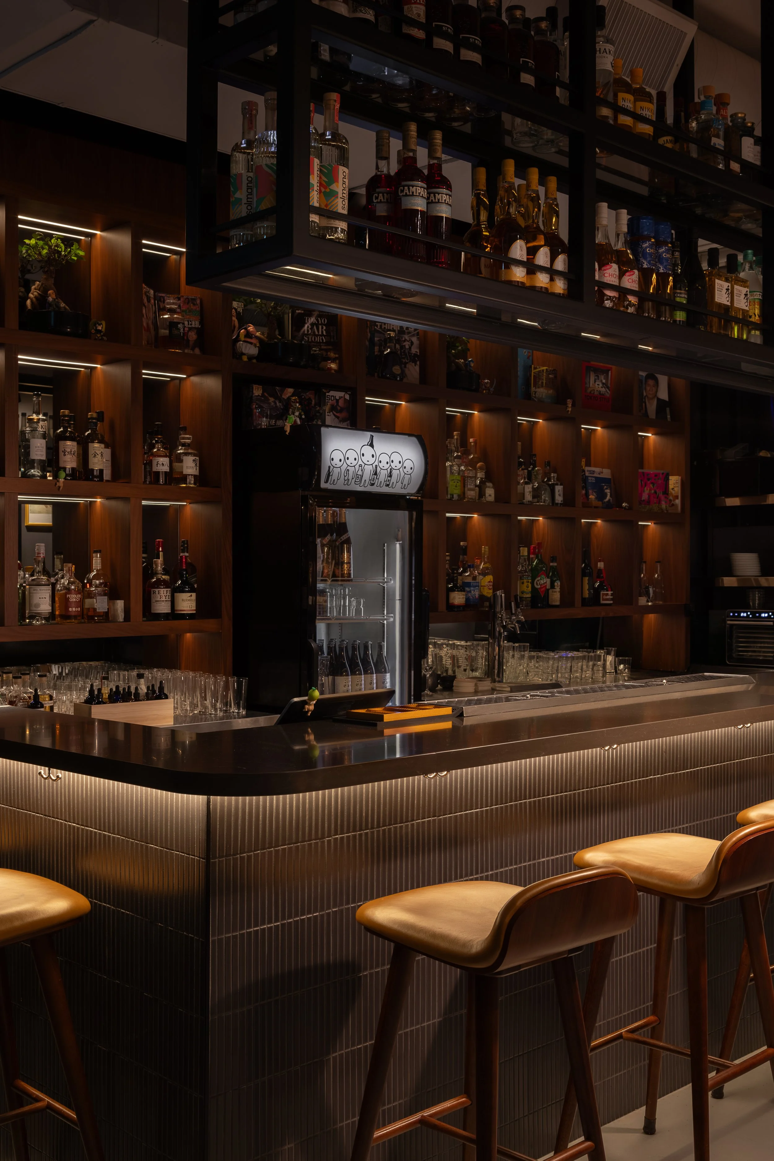 intimate bar, bar design, NomoNomo, nomo nomo, cocktail lounge, sake, izakaya, anime, cocktail bars of vancouver, commercial drive