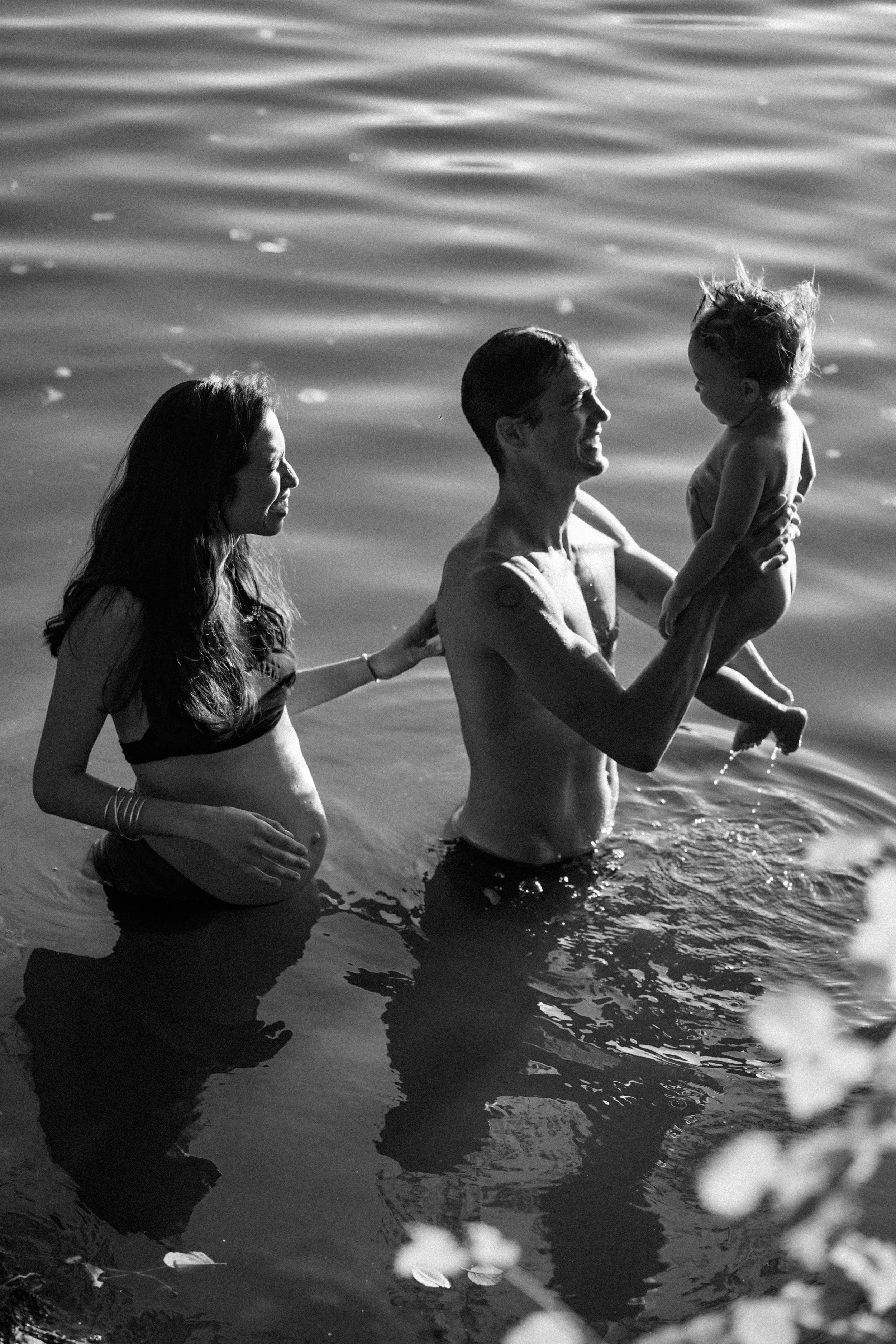 Chloé, Raphaël & Émile B-W-79.jpg