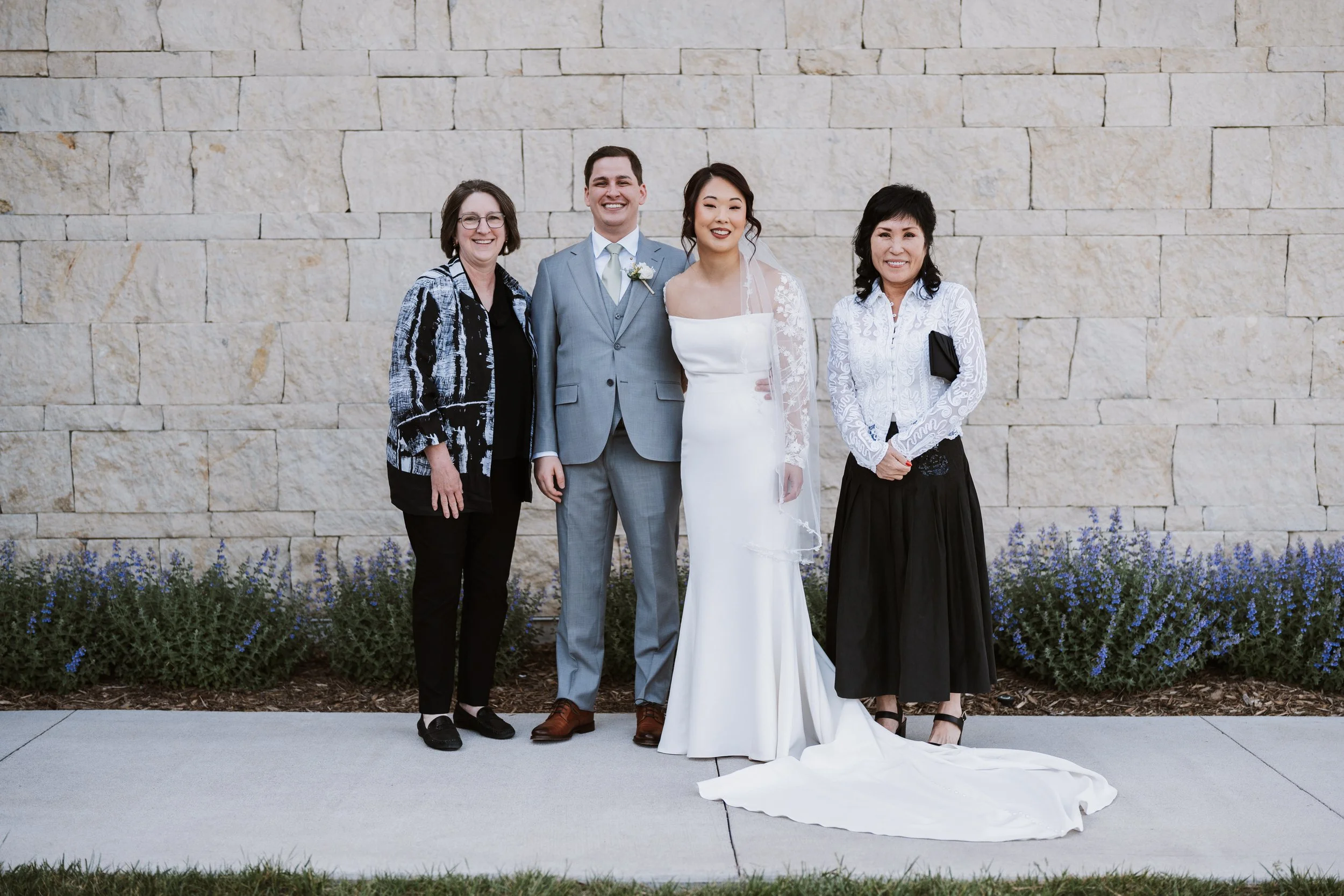 147_WeddingPhoto.jpg