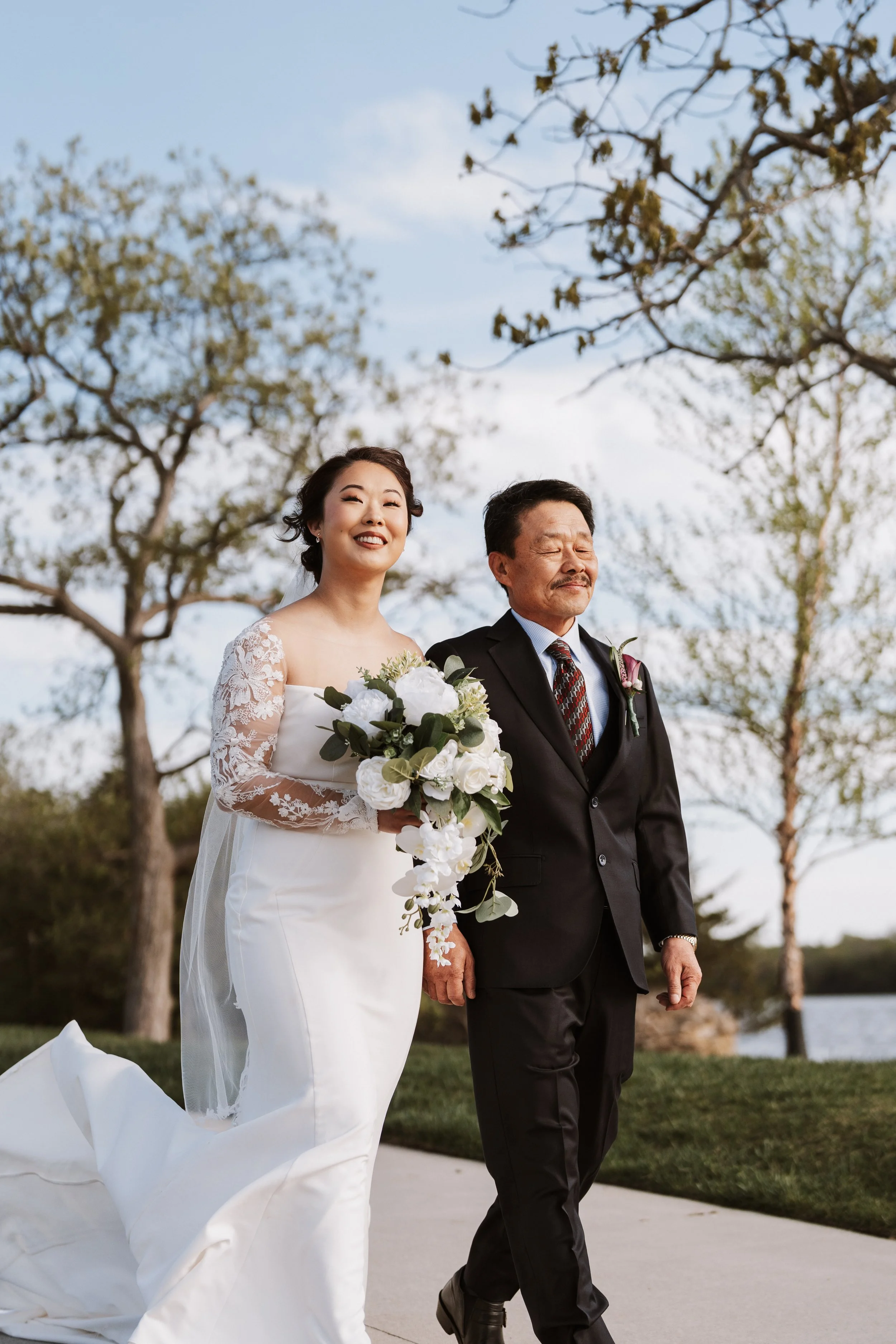 195_WeddingPhoto.jpg