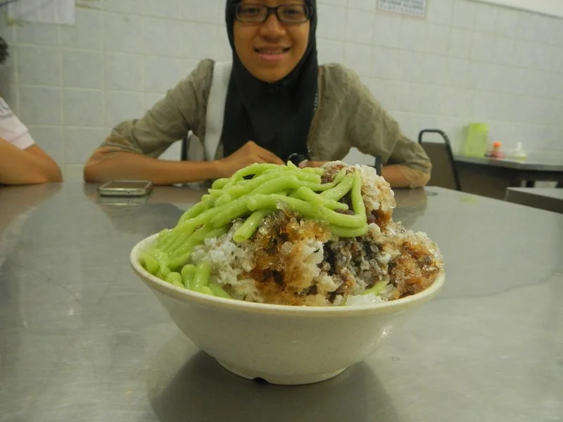 Aizat and her delicious dessert