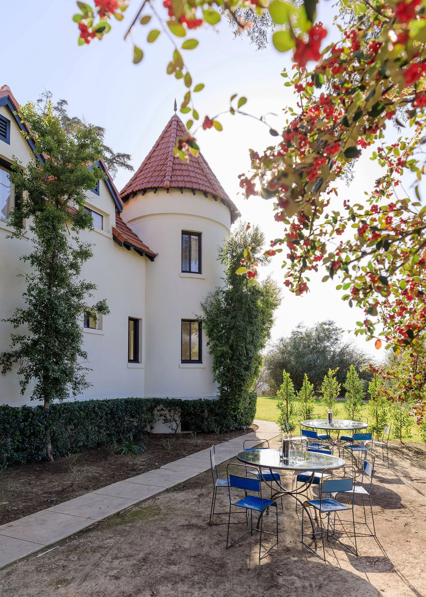 West yard with round tables.jpg