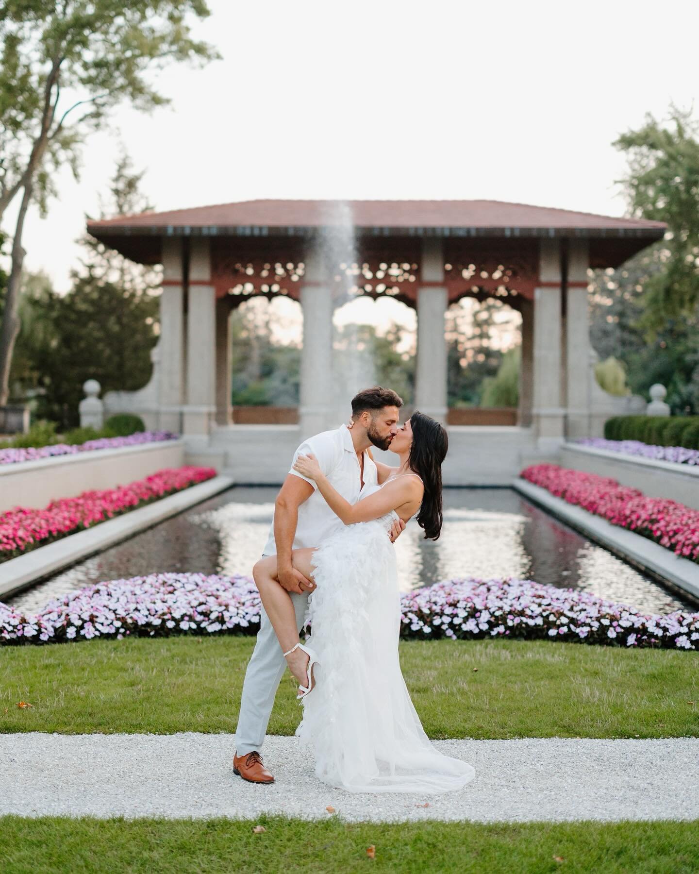 Can&rsquo;t wait to get E+J married in just over a month! In the meantime, here&rsquo;s some magic from their stunning engagement session. Such a sweet time with these two!

In other news, we are finally winding down our busy season now + I am spendi
