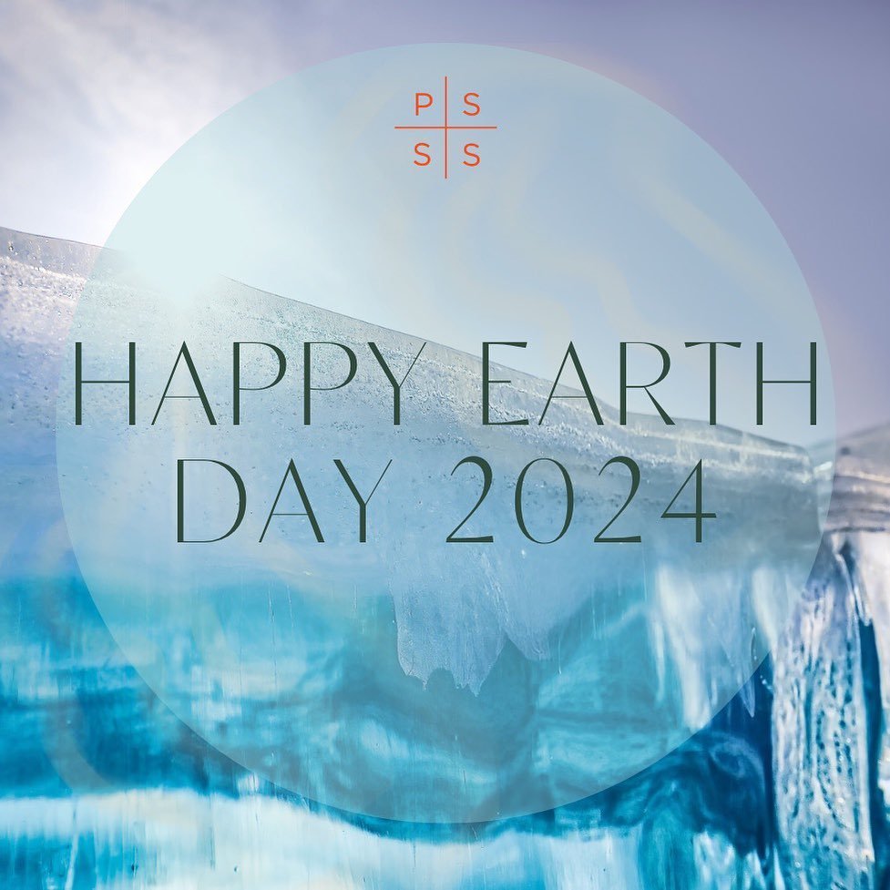 Your path to wellness just got greener-discover our earth day collection of sustainable health and wellness products 🌎✨

Come into the studio today and we will give you a complimentary @cymbiotika supergreens single! 

#earthday2024 #puresweatsavann