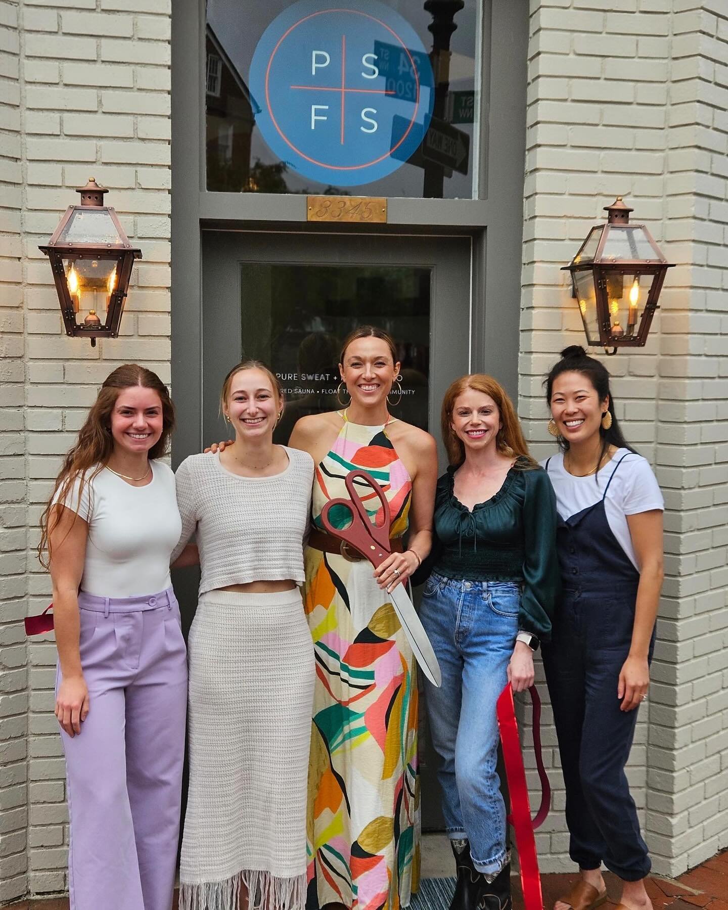 A heartfelt THANK YOU from our team to the city of #WashingtonDC, neighbors of Georgetown, and everyone that came to support our Grand Opening this weekend. 💙

+An an extra big hug for our friends @georgetownmainst, @downdogyoga, &amp; @greentouchbu