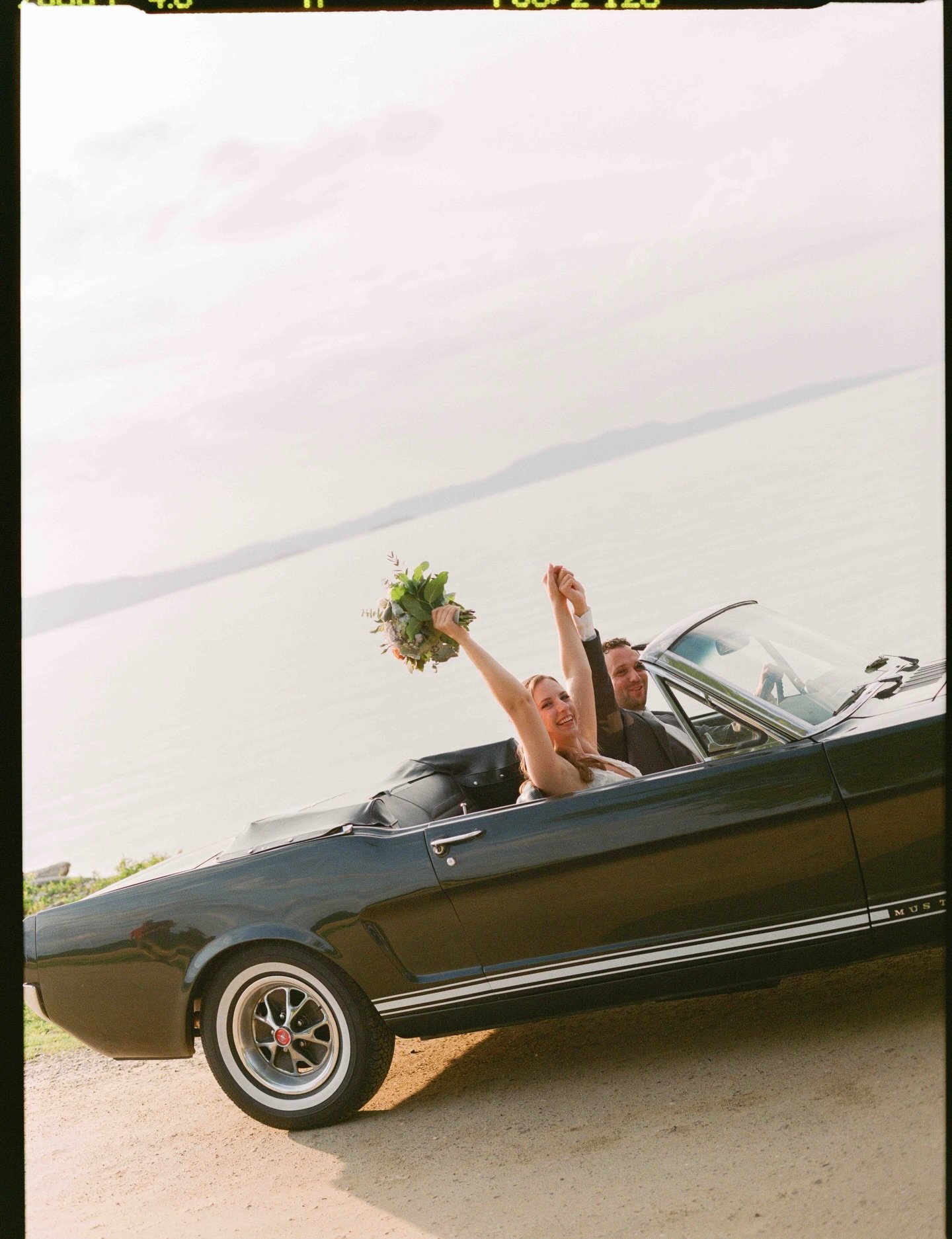 A feeling that can't be beat. ♾️

#vermontwedding #filmweddingphotographer #filmphotography #weddinginvitation #weddingfashion