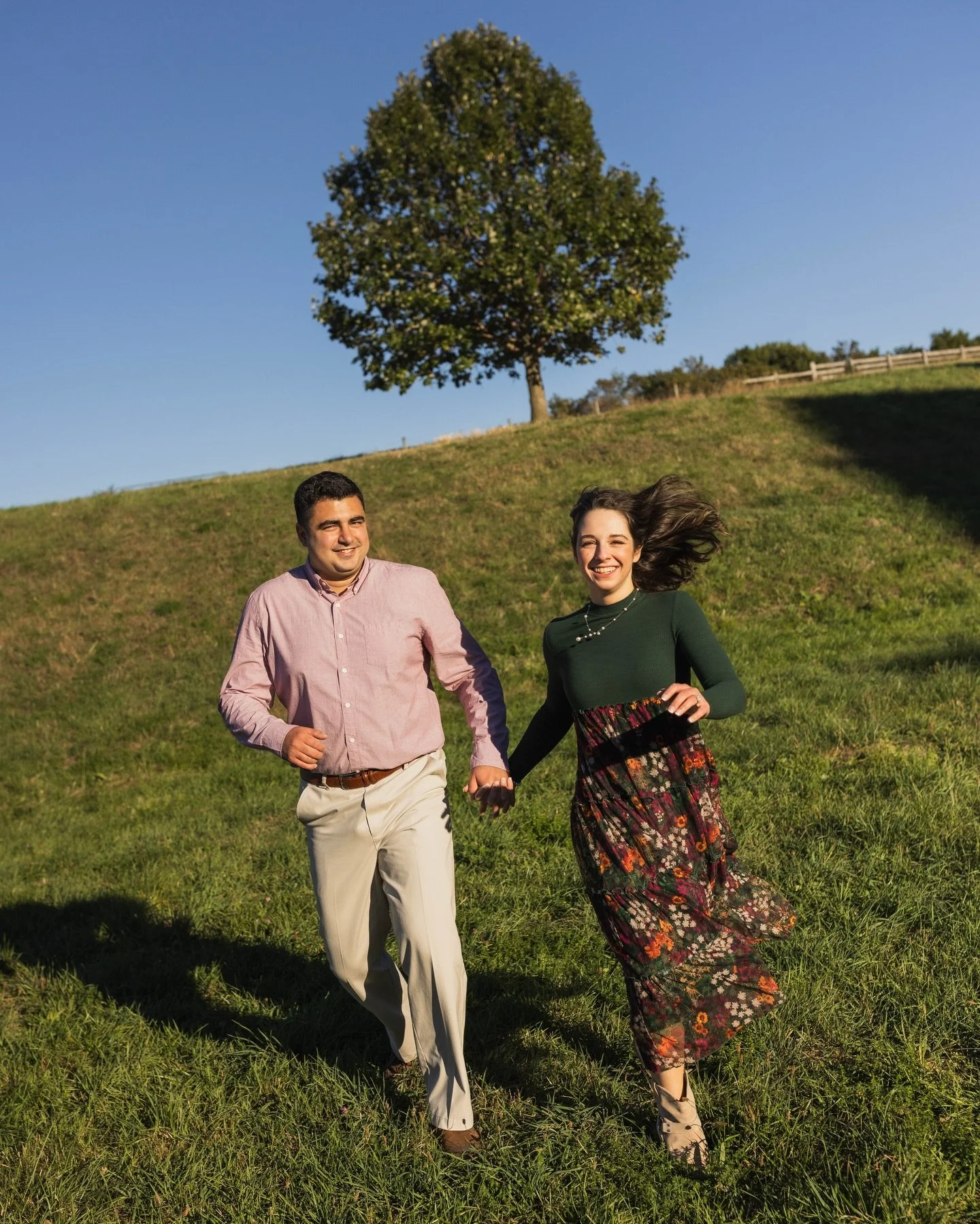Happy wedding day Cara &amp; Val! A few favorites from last September before I head to the @woodstock.inn 

#weddingdiaries #weddingidea #2027bride #weddingrings #weddingphotos